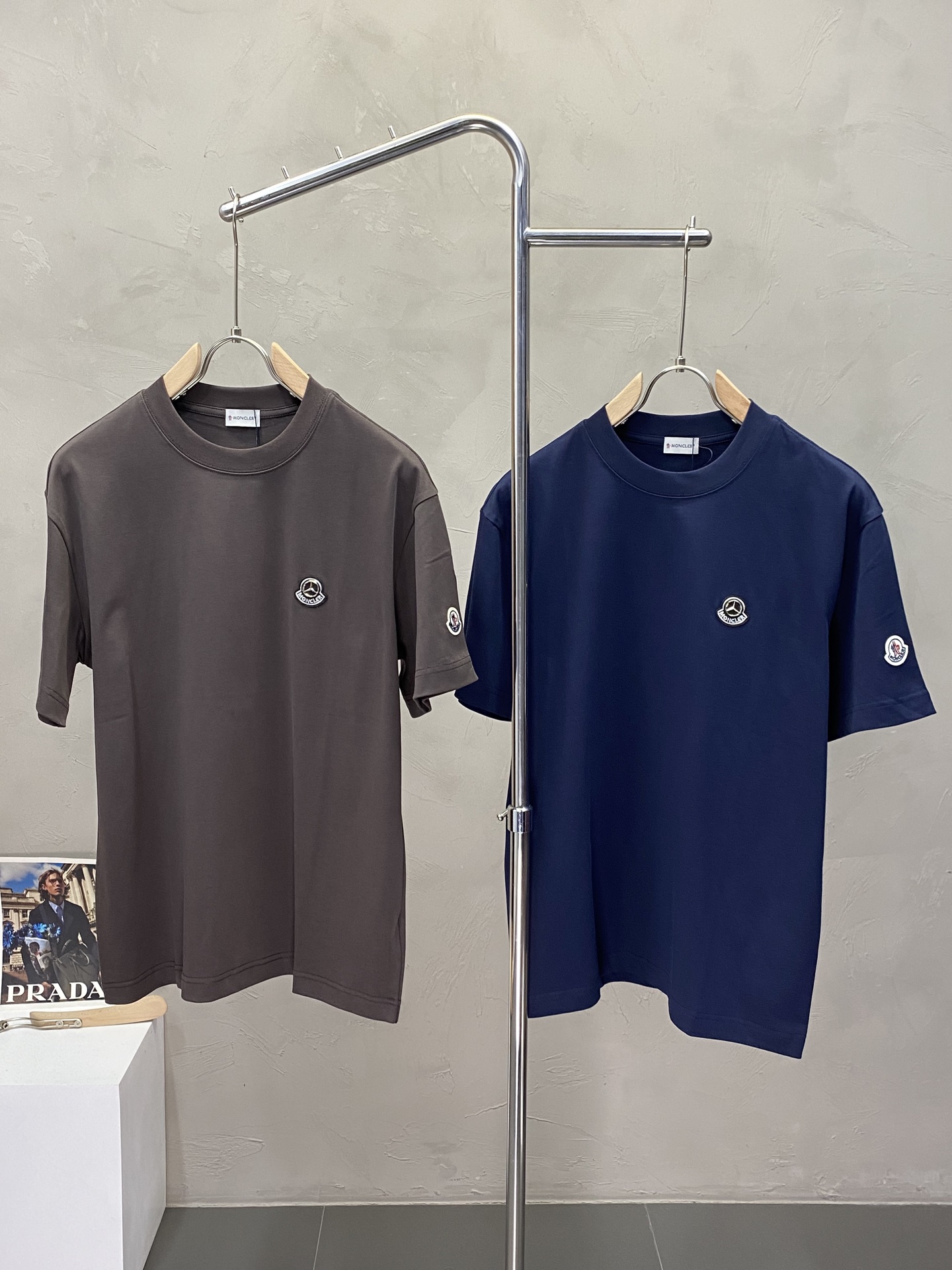 NO:161421,.Moncler mask exclusively provides new original single men's casual short sleeves, high-end customization, high-end version, fashionable and versatile imported fabric, super soft and delicate, skin-friendly and comfortable to wear, high-end boutique, OEM factory fine-made top body, very good men's essential items, three standards, 46-54,,christian louboutin,Moncler,T-shirt,alexander wang19860909.Moncler蒙口独家专供新款原单男士休闲短袖 高端定制 高端版本 时尚百搭爆款进口面料 手感超柔软细腻 穿着亲肤舒适 高端精品 代工厂精细做上身非常赞 男士必备单品 三标齐全 码数46-54,,christian louboutin,Moncler,T-shirt,alexander wang,Men's clothing