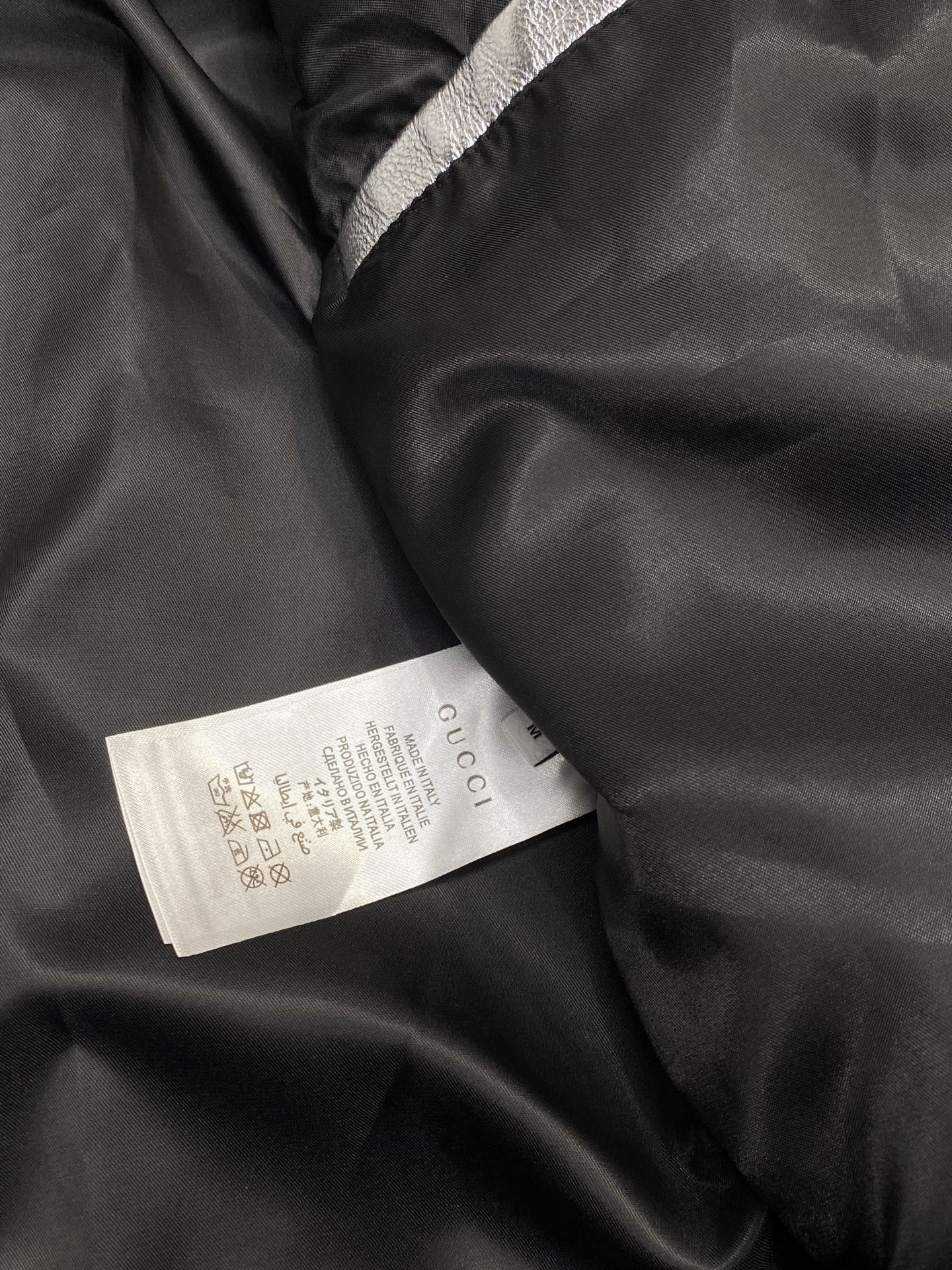 。皮衣- Gucci古驰💥独家专供最新秋冬皮夹克外套 经典设计与颜值爆棚的皮衣 新款银面皮夹克 进口皮面