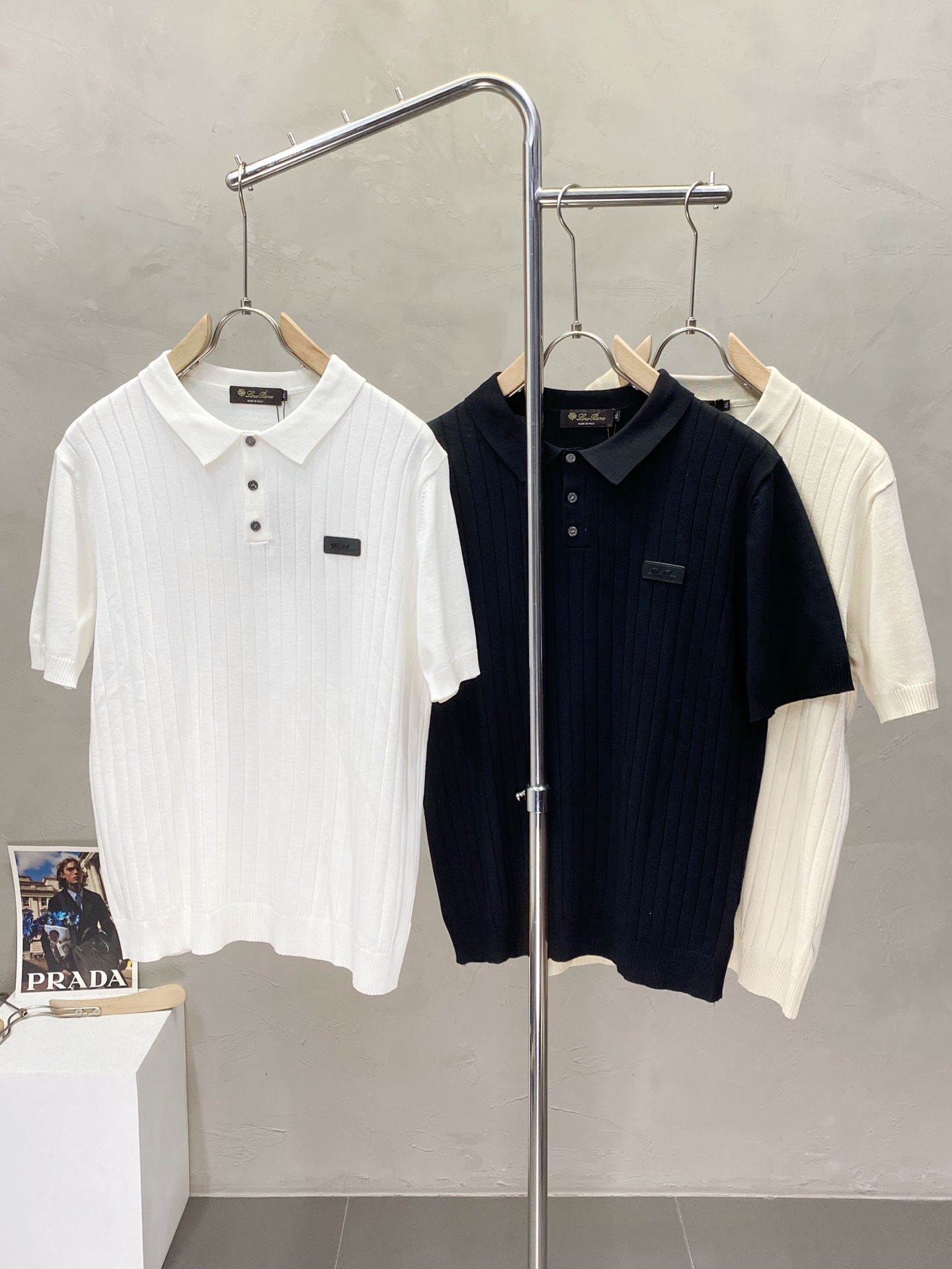 NO:525962,.LP-Loro Poana exclusively offers new original single men's casual short sleeves, high-end customization, high-end version, fashionable and versatile imported fabric, super soft and delicate, skin-friendly and comfortable to wear, high-end boutique, OEM, fine-made top body, very good, men's essential items, three standards, code M-4XL,,loro piano,loro piano,T-shirt,alexander wang19860909.LP-Loro Poana诺悠翩雅独家专供新款原单男士休闲短袖 高端定制 高版本 时尚百搭爆款进口面料 手感超柔软细腻 穿着亲肤舒适 高端精品 代工厂精细做上身非常赞 男士必备单品 三标齐全 码数M-4XL,,loro piana,loro piana,T-shirt,alexander wang,Men's clothing