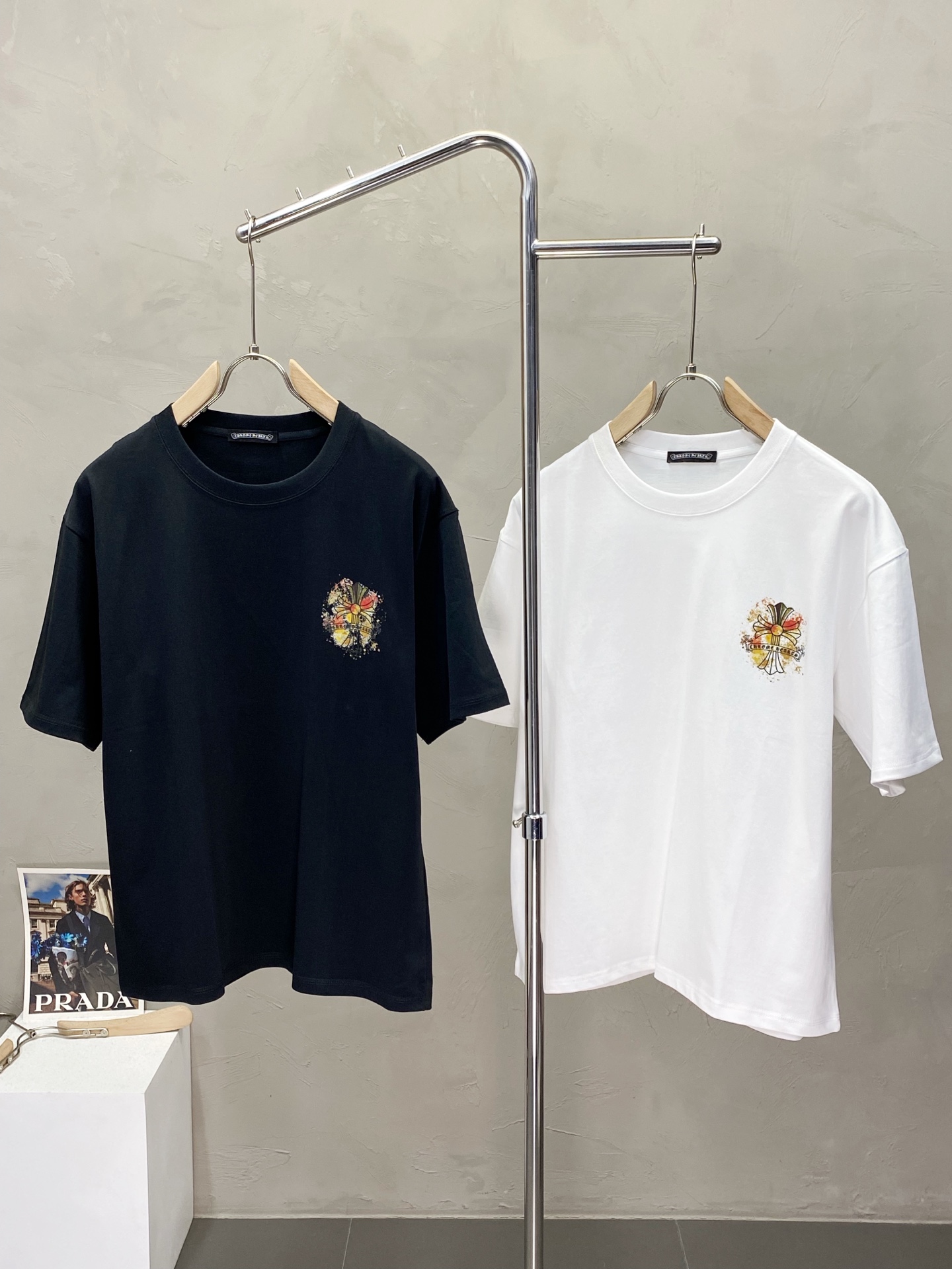 NO:415752,.Chrome Hearts exclusively offers new original single men's casual short sleeves, high-end customization, high-end version, fashionable and versatile imported fabric, super soft and delicate, skin-friendly and comfortable to wear, high-end boutique, OEM factory fine-made top body, very good men's essential items, three standards, S-2XL, chrome hearts, chrome hearts, T-shirt, alexander wang19860909.Chrome Hearts克罗心独家专供新款原单男士休闲短袖 高端定制 高端版本 时尚百搭爆款进口面料 手感超柔软细腻 穿着亲肤舒适 高端精品 代工厂精细做上身非常赞 男士必备单品 三标齐全 码数S-2XL,,chrome hearts,chrome hearts,T-shirt,alexander wang,Men's clothing