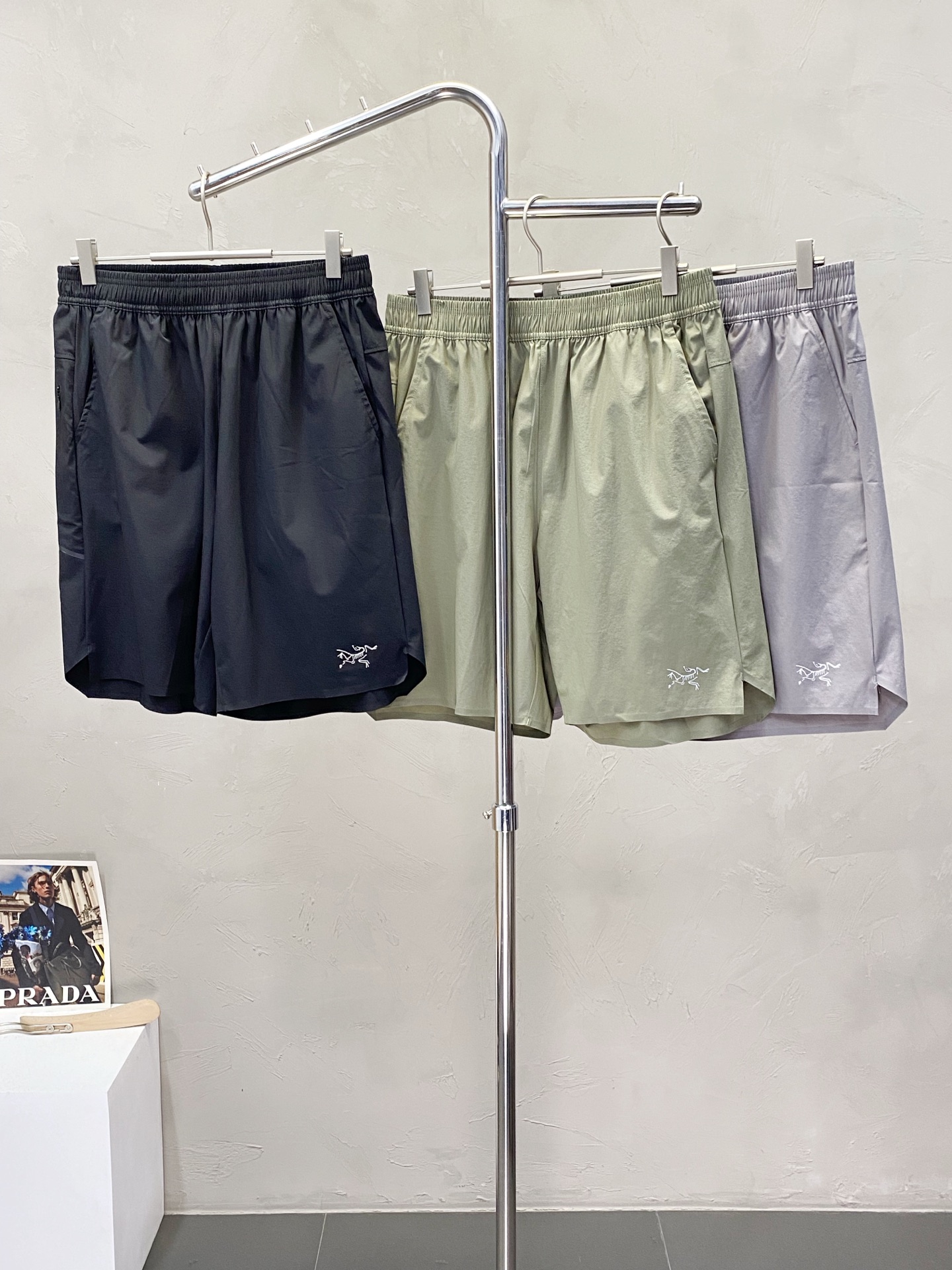 NO:525943,.Arc’teryx Archaeopteryx exclusively offers the high-end version of new spring and summer casual shorts!  Customized fabrics for counters are breathable and comfortable, with impeccable details, and the brand element design concept reflects high quality. The feel is delicate and soft!  It is casually cut, with a great upper body style!  Code number M-3XL, arc'teryx, shorts, alexander wang19860909.Arc’teryx始祖鸟独家专供新款春夏休闲短裤高端版本！专柜定制面料 透气舒适度高,细节无可挑剔,品牌元素设计理念,体现高品质.手感细腻柔软！呈现休闲裁剪,上身版型超赞！码数M-3XL,arc'teryx,shorts,alexander wang,Men's clothing