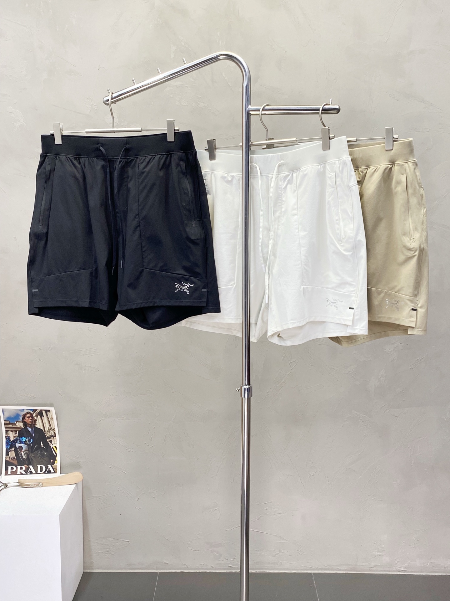 NO:525946,.Arc’teryx Archaeopteryx exclusively offers the high-end version of new spring and summer casual shorts!  Customized fabrics for counters are breathable and comfortable, with impeccable details, and the brand element design concept reflects high quality. The feel is delicate and soft!  It is casually cut, with a great upper body style!  Code number M-3XL, arc'teryx, shorts, alexander wang19860909.Arc’teryx始祖鸟独家专供新款春夏休闲短裤高端版本！专柜定制面料 透气舒适度高,细节无可挑剔,品牌元素设计理念,体现高品质.手感细腻柔软！呈现休闲裁剪,上身版型超赞！码数M-3XL,arc'teryx,shorts,alexander wang,Men's clothing