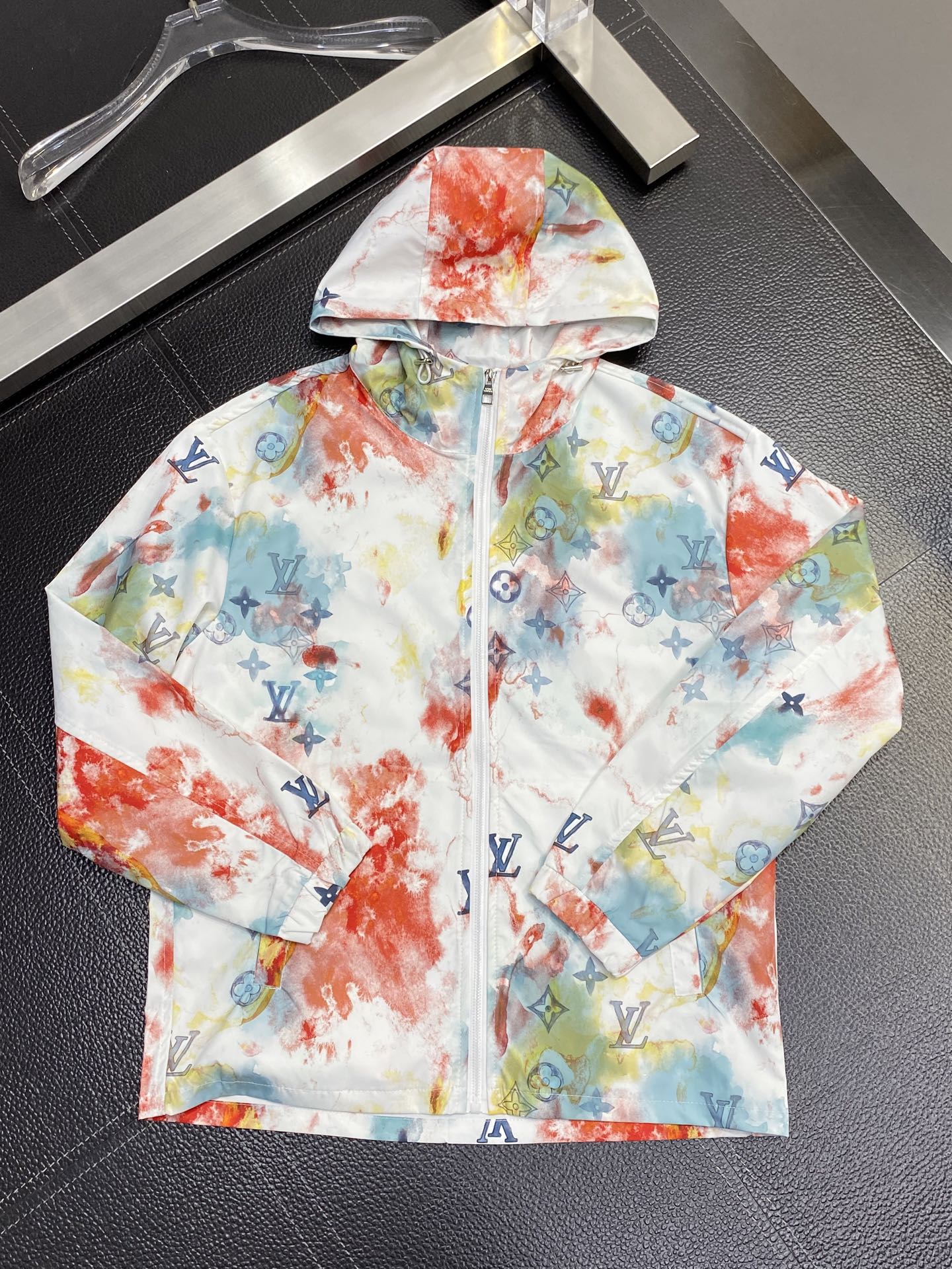 。Louis Vuitton路易威登💥独家专供新款原单男士休闲春夏薄外套 防晒衣。透气舒适 高端定制 高