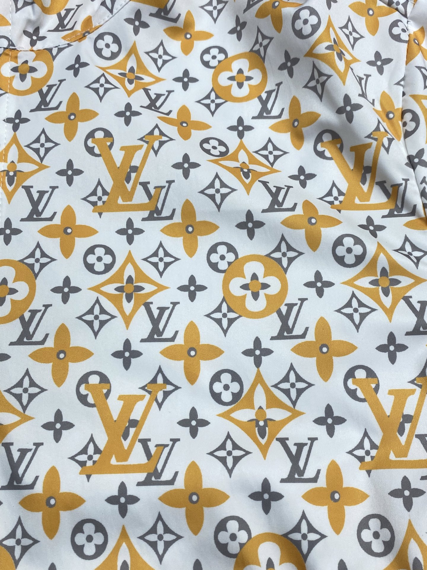 。Louis Vuitton路易威登💥独家专供新款原单男士休闲春夏薄外套 防晒衣。透气舒适 高端定制 高