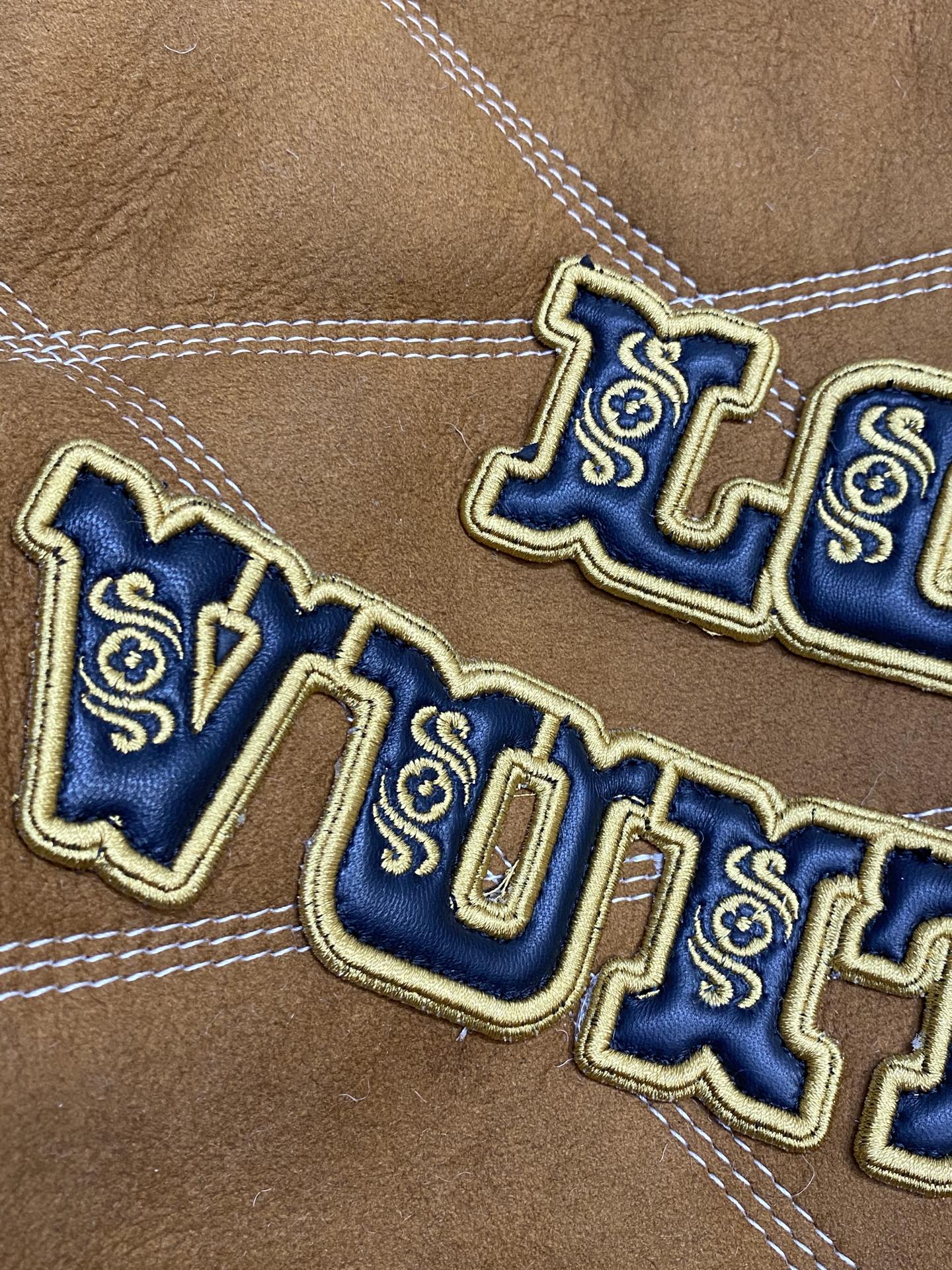 。皮衣-Louis Vuitton路易威登💥独家专供最新秋冬皮衣外套 经典设计与颜值爆棚的皮衣 进口皮面