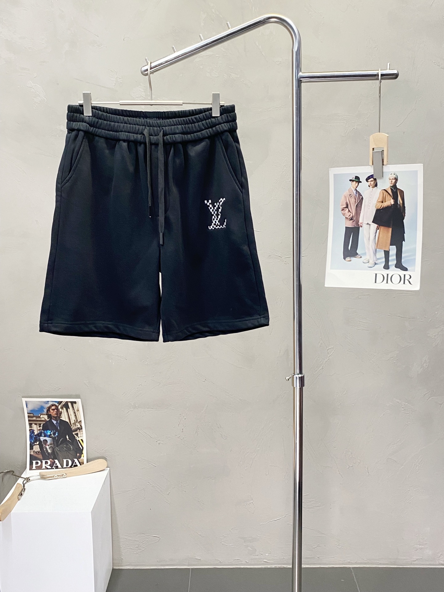 。Louis Vuitton路易威登💥独家专供新款休闲短裤🩳高端版本 专柜定制面料 透气舒适度高，细节无