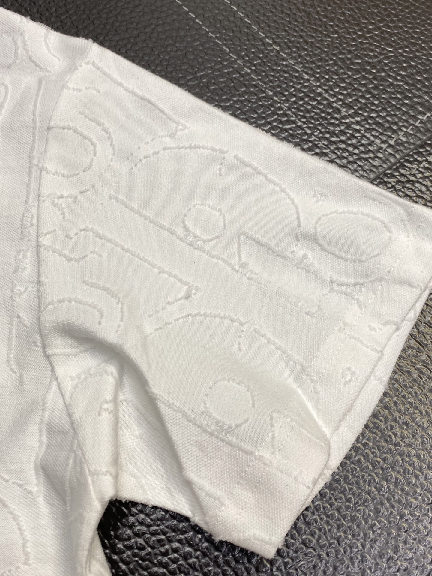 。Dior迪奥💥独家专供新款原单男士休闲短袖 高端定制 高版本 时尚百搭爆款⚠️⚠️✨✨进口面料 手感超