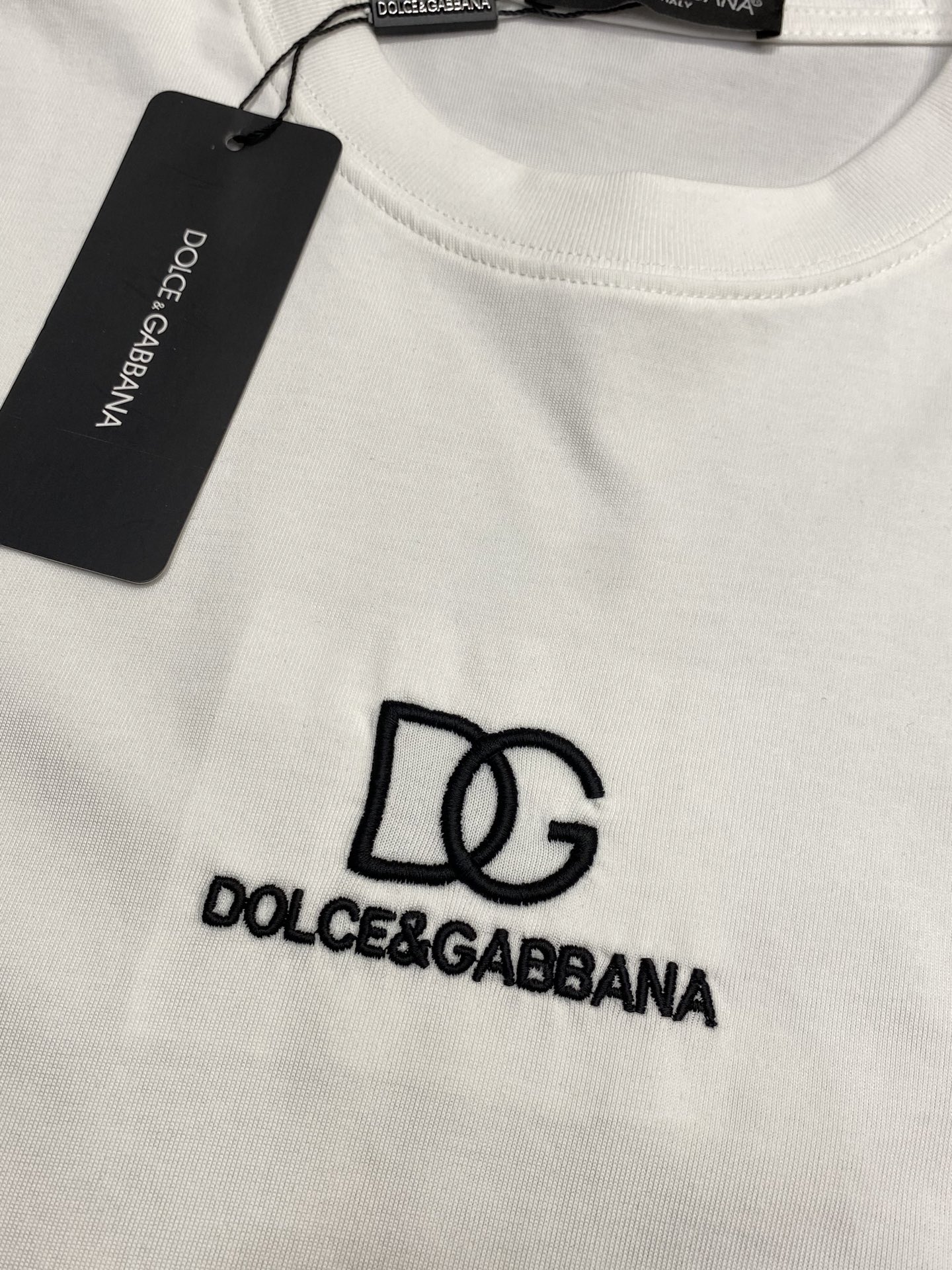 。Dolce&Gabbana杜嘉班纳💥独家专供新款原单男士休闲短袖 高端定制 高端版本 时尚百搭爆款⚠️