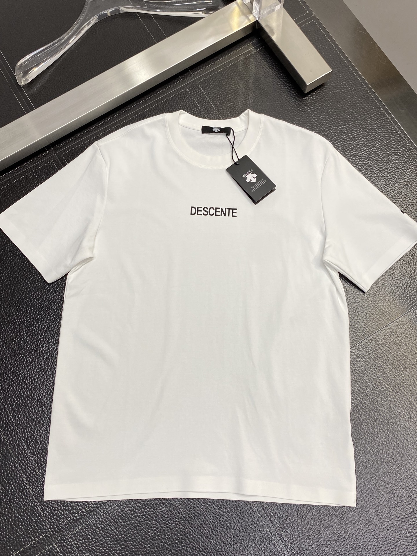 。DESCENTE迪桑特💥独家专供新款原单男士休闲短袖 高端定制 高端版本 时尚百搭爆款⚠️⚠️✨✨进口