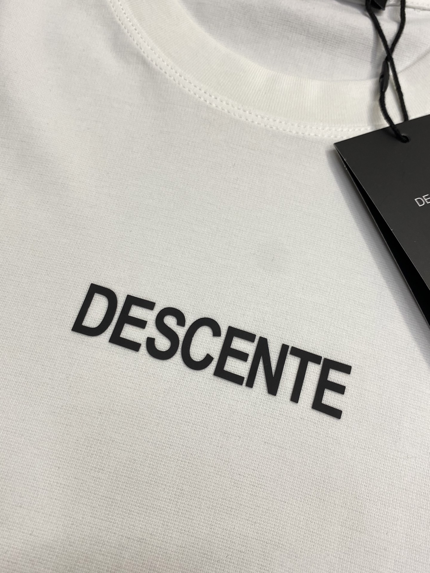 。DESCENTE迪桑特💥独家专供新款原单男士休闲短袖 高端定制 高端版本 时尚百搭爆款⚠️⚠️✨✨进口