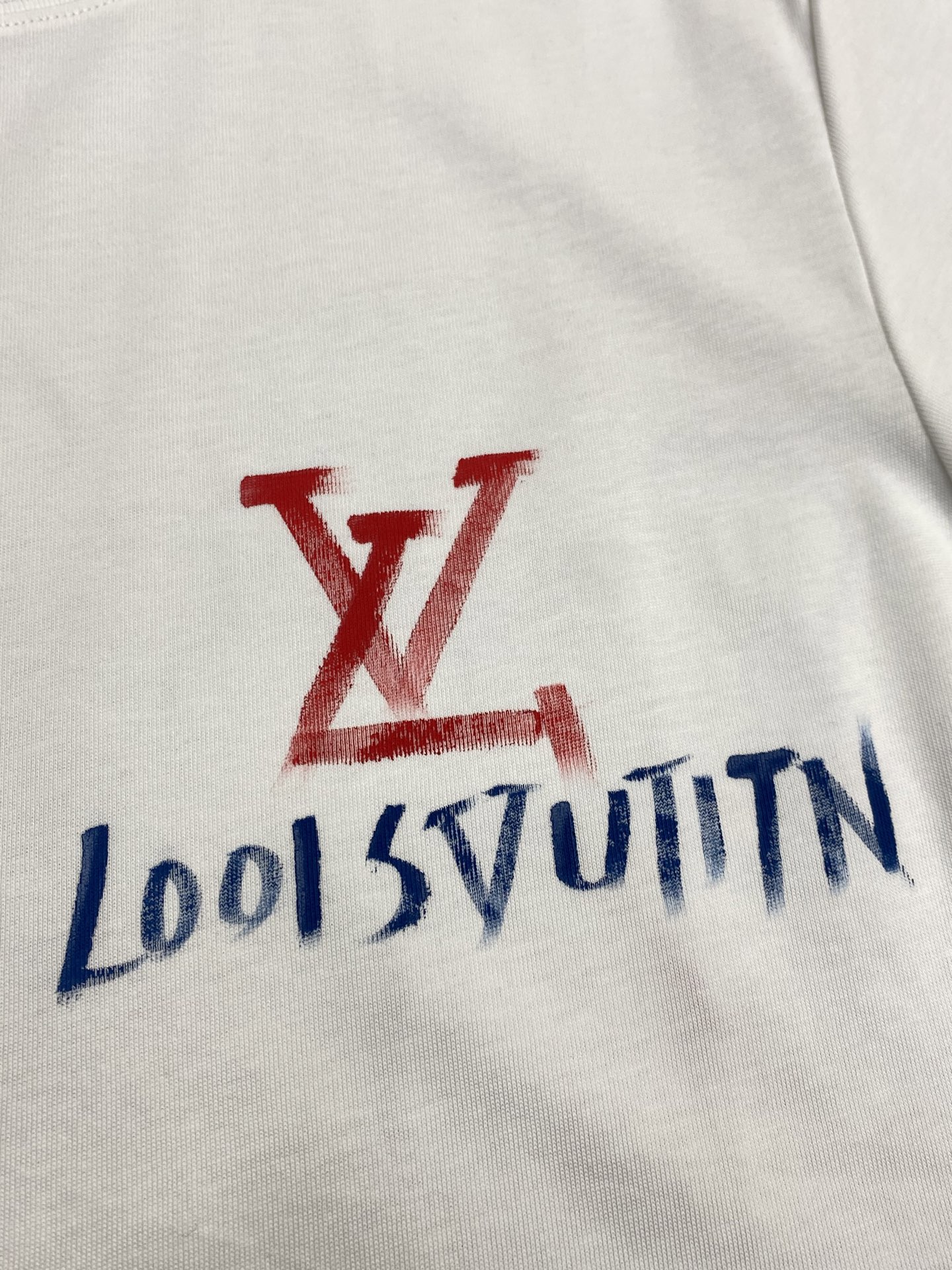 。Louis Vuitton路易威登💥独家专供新款原单男士休闲短袖 高端定制 高端版本 时尚百搭爆款⚠️