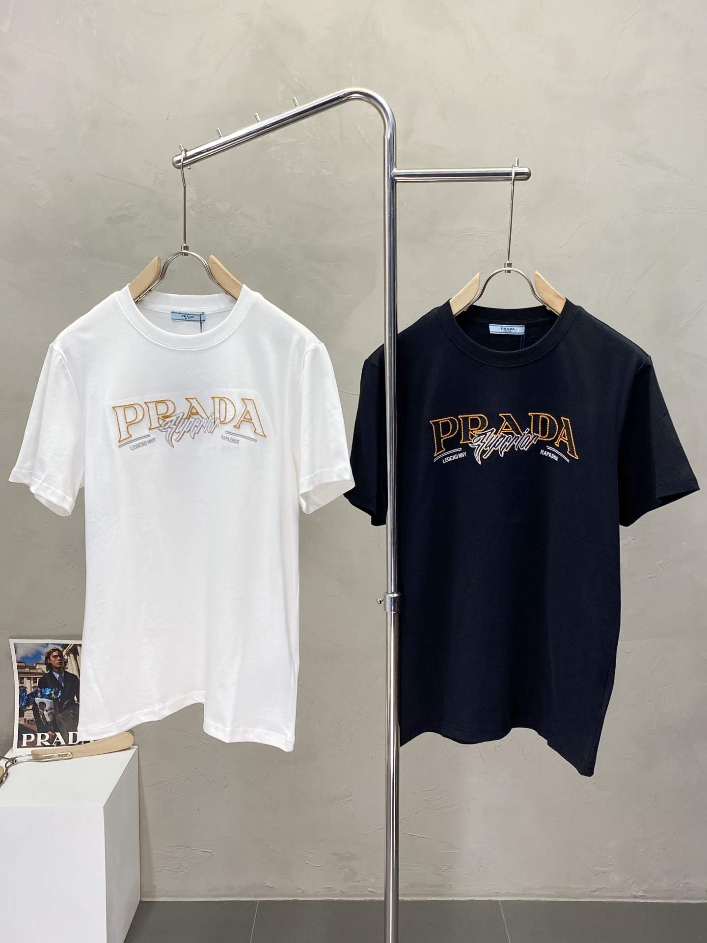 。Prada普拉达💥独家专供新款原单男士休闲短袖 高端定制 高端版本 时尚百搭爆款⚠️⚠️✨✨进口面料 