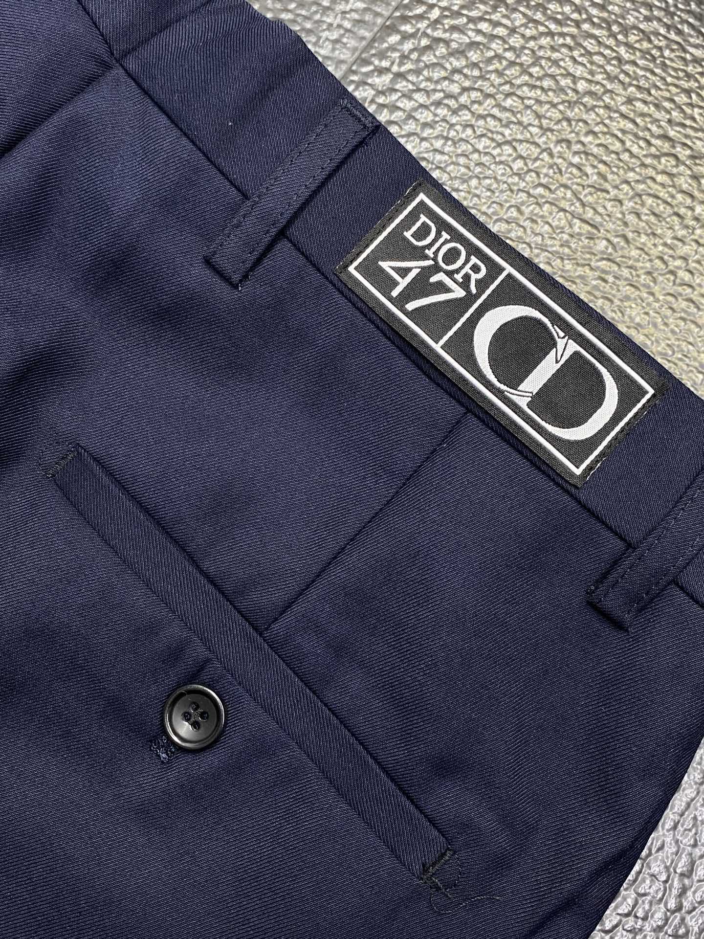 /套。Dior迪奥💥春秋新款西服套装，外贸公司订单 简约休闲西装外套，独家专供进口原版聚酯纤维面料，透气
