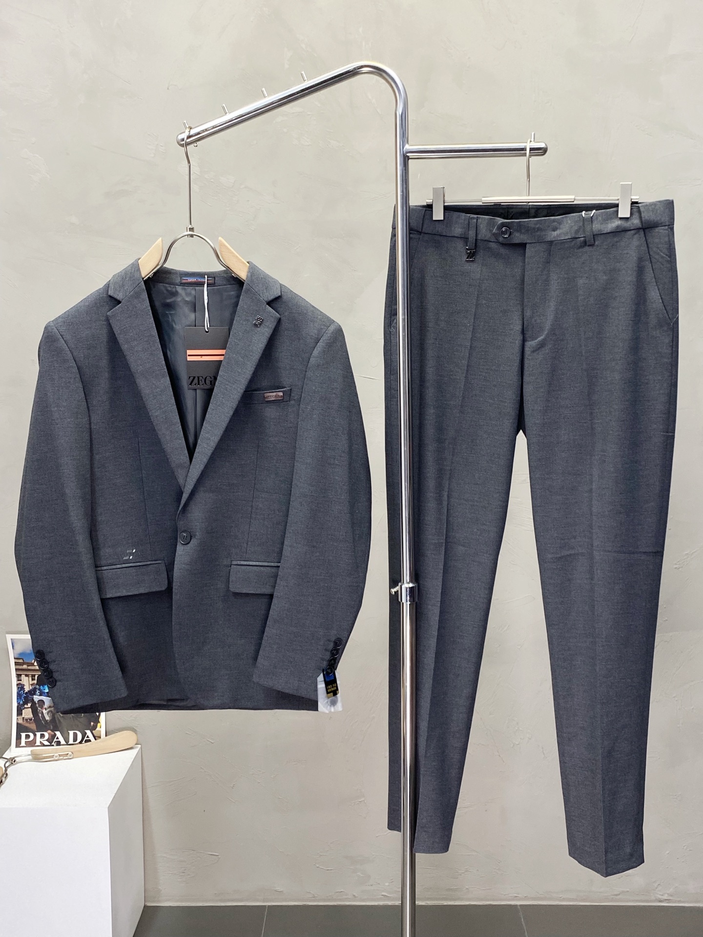 /套。ZEGNA杰尼亚💥春秋新款西服套装，外贸公司订单 简约休闲西装外套，独家专供进口原版聚酯纤维面料，