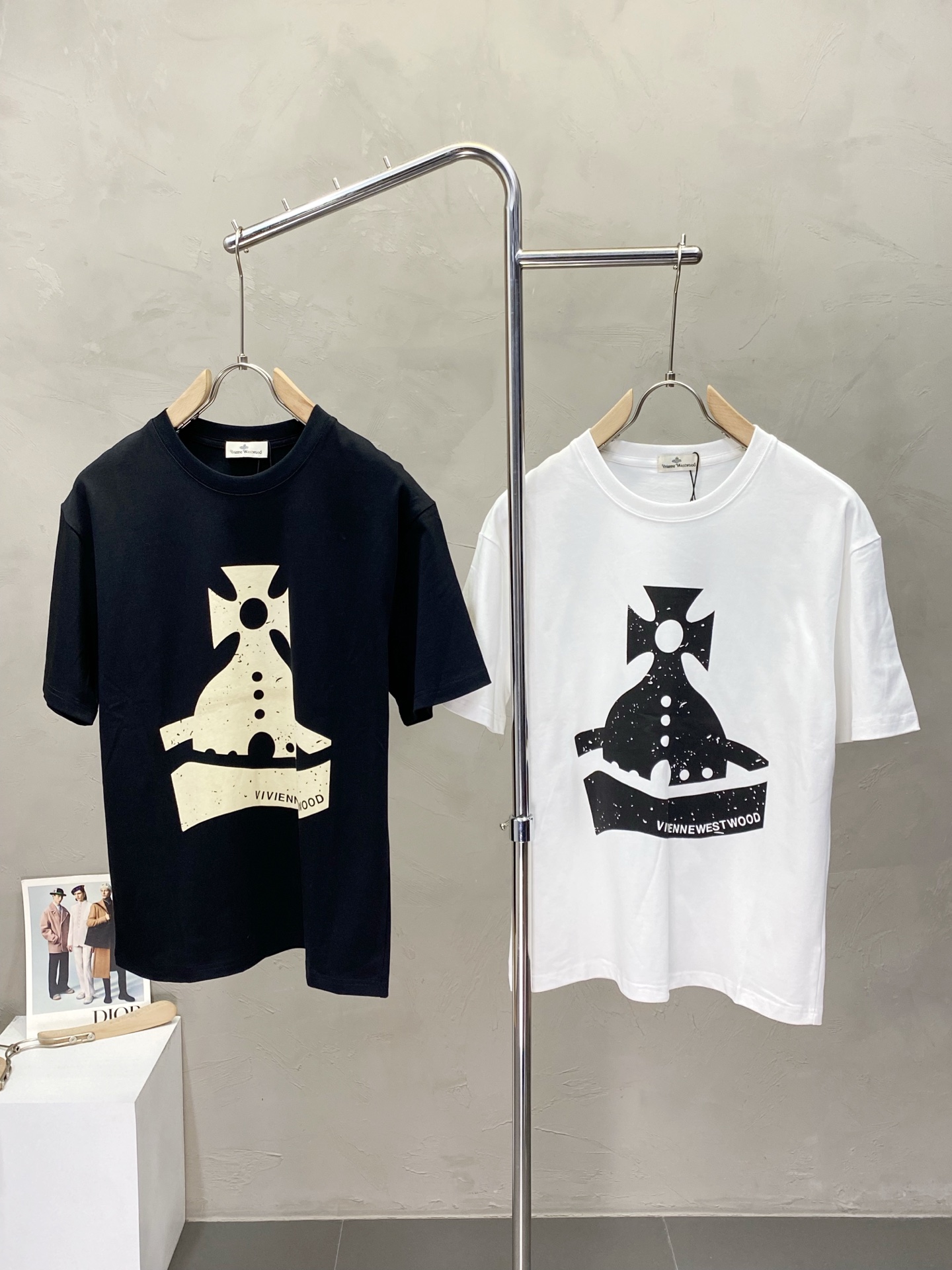 。Vivienne Westwood西太后💥独家专供新款原单男士休闲短袖 高端定制 高版本 时尚百搭爆款