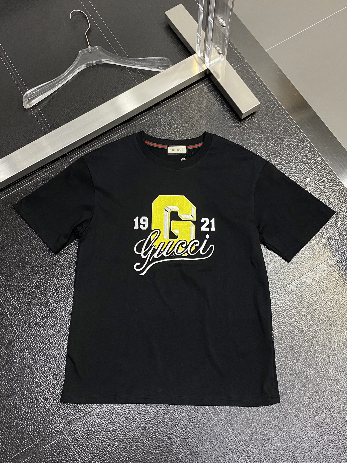 。Gucci古驰💥独家专供新款原单男士休闲短袖 高端定制 高版本 时尚百搭爆款⚠️⚠️✨✨进口面料 手感