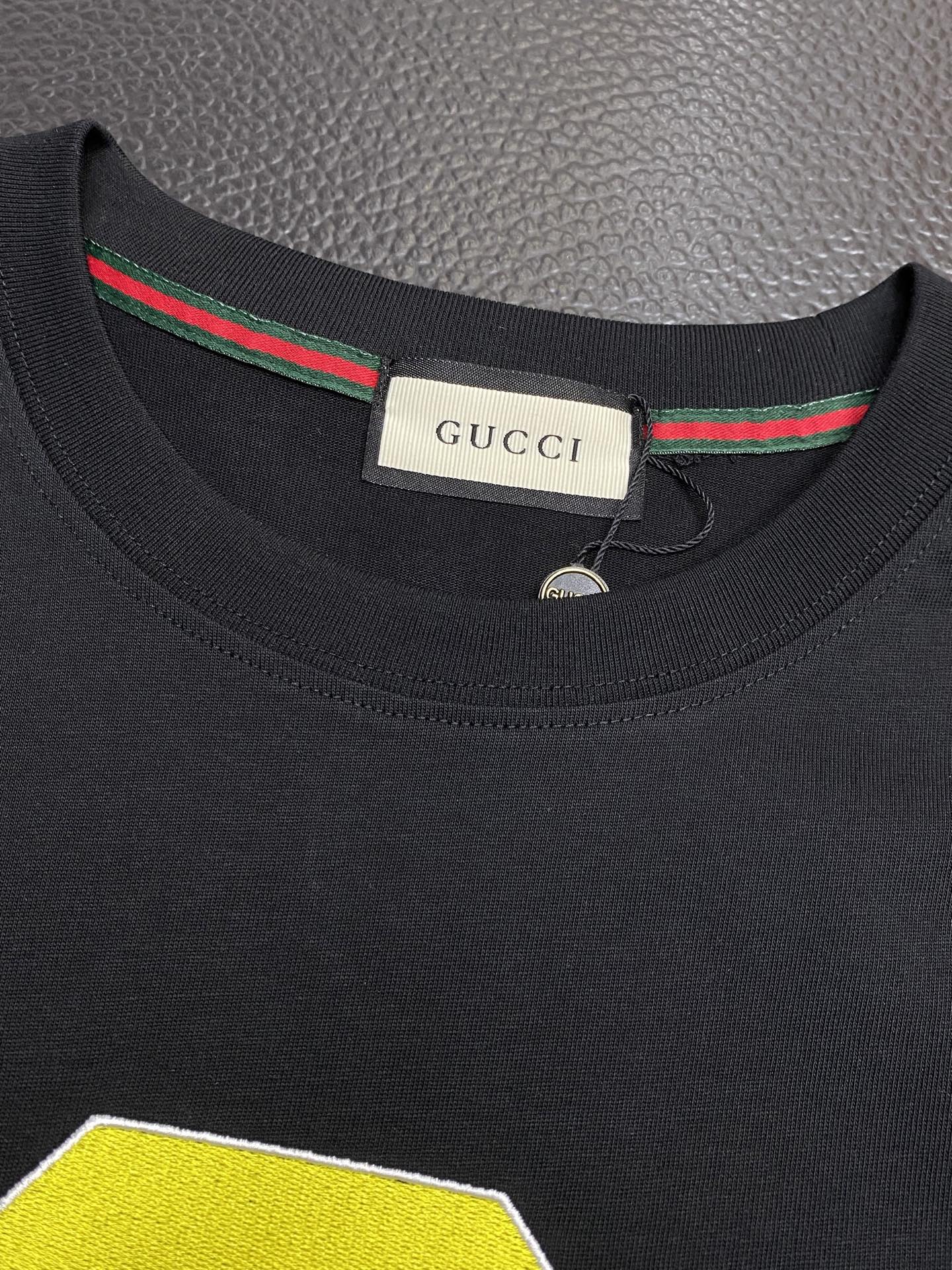 。Gucci古驰💥独家专供新款原单男士休闲短袖 高端定制 高版本 时尚百搭爆款⚠️⚠️✨✨进口面料 手感