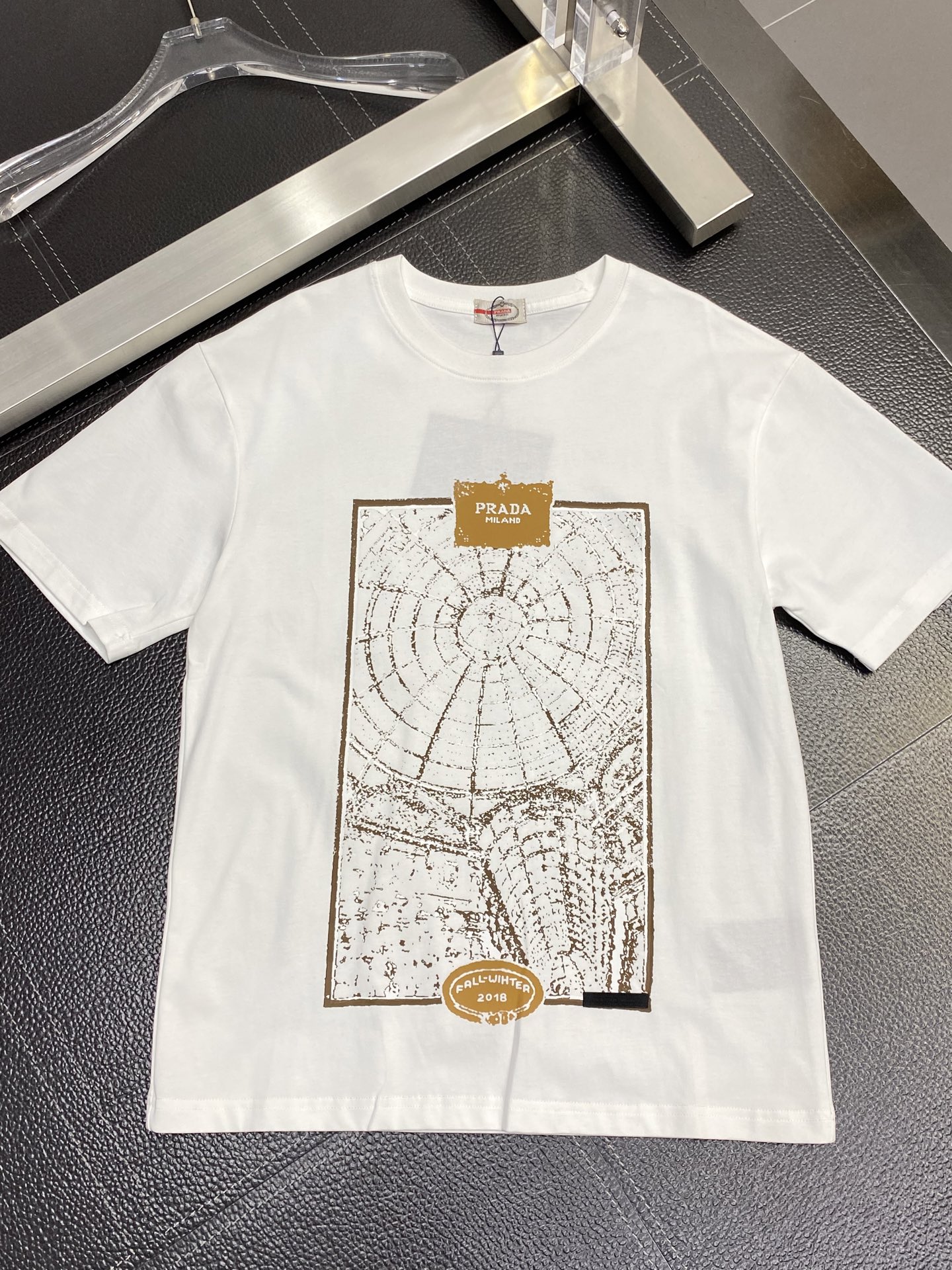 。Prada普拉达💥独家专供新款原单男士休闲短袖 高端定制 高版本 时尚百搭爆款⚠️⚠️✨✨进口面料 手