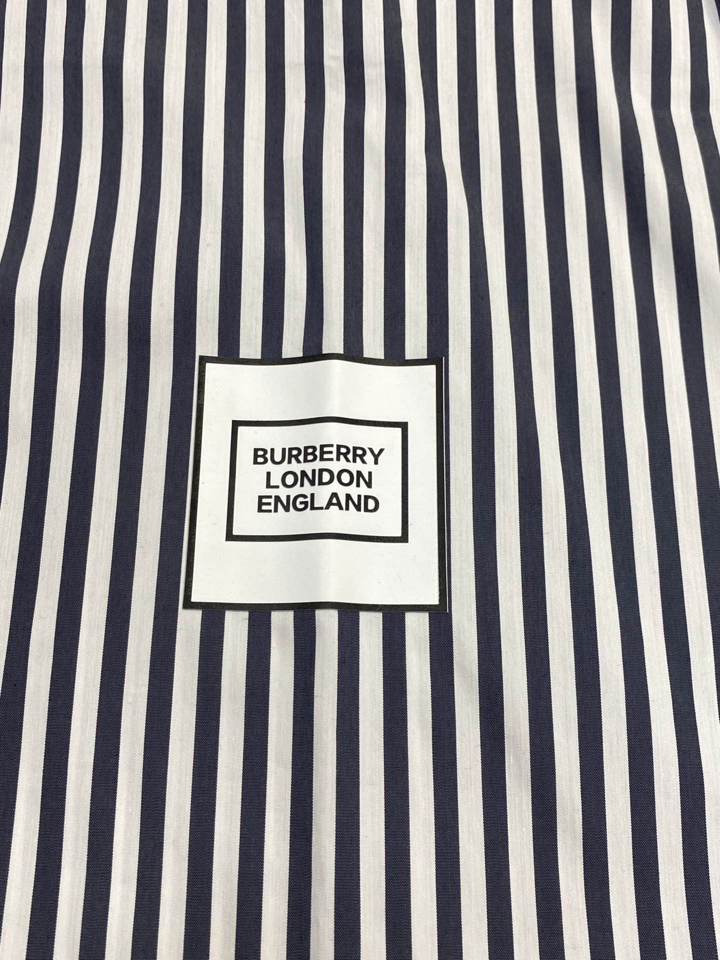 。Burberry巴宝莉💥独家专供新款男士休闲长袖衬衫 高端定制 高端版本 时尚百搭爆款⚠️⚠️✨✨进口