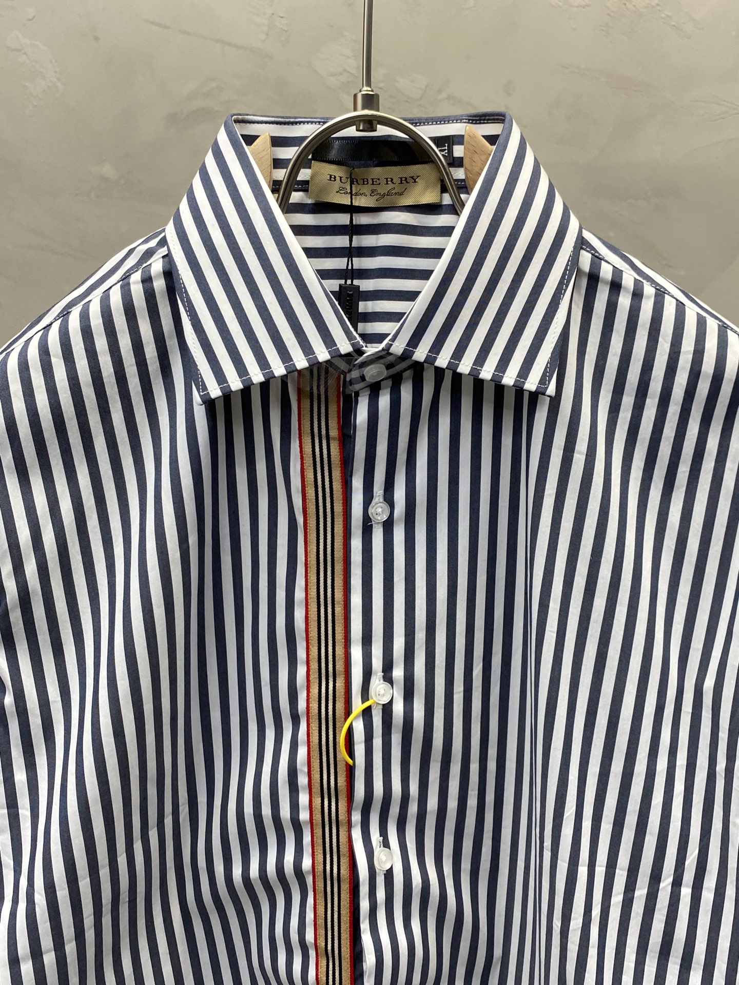 。Burberry巴宝莉💥独家专供新款男士休闲长袖衬衫 高端定制 高端版本 时尚百搭爆款⚠️⚠️✨✨进口