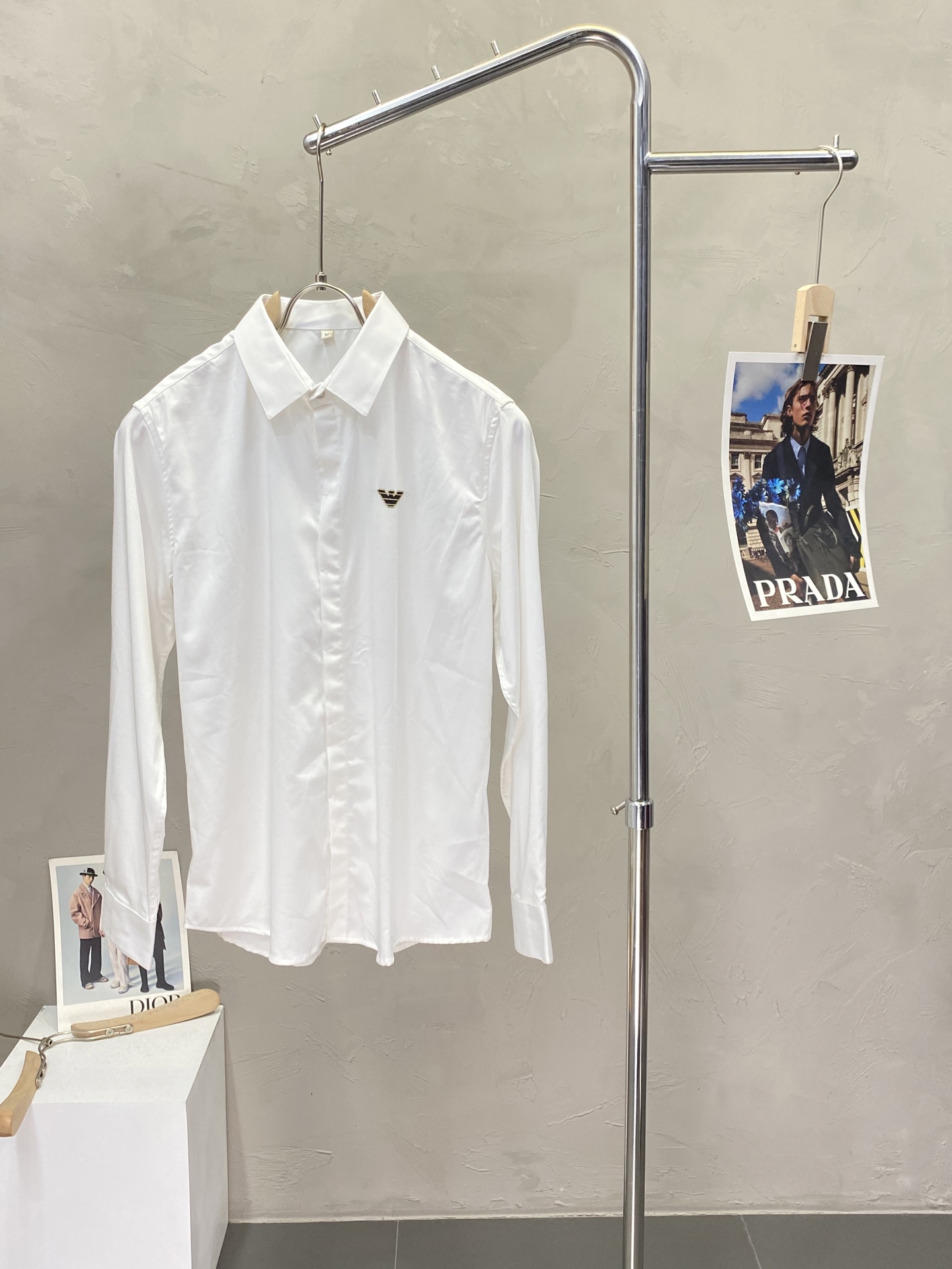 NO:426332,.ARMANI Armani exclusively offers new original single men's casual long-sleeved shirts. High-end customization. High-end version. Fashionable and versatile imported fabrics. Super soft and delicate touch. Comfortable skin-friendly and comfortable high-end quality. OEM is very good at making the upper body. Men's essential items. Complete three standards. Number of codes M-4XL,,armani,armani,shirts,alexander wang.19860909.ARMANI阿玛尼独家专供新款原单男士休闲长袖衬衫 高端定制 高端版本 时尚百搭爆款进口面料 手感超柔软细腻 穿着亲肤舒适 高端精品 代工厂精细做上身非常赞 男士必备单品 三标齐全 码数M-4XL,,armani,armani,shirts,alexander wang,Men's clothing