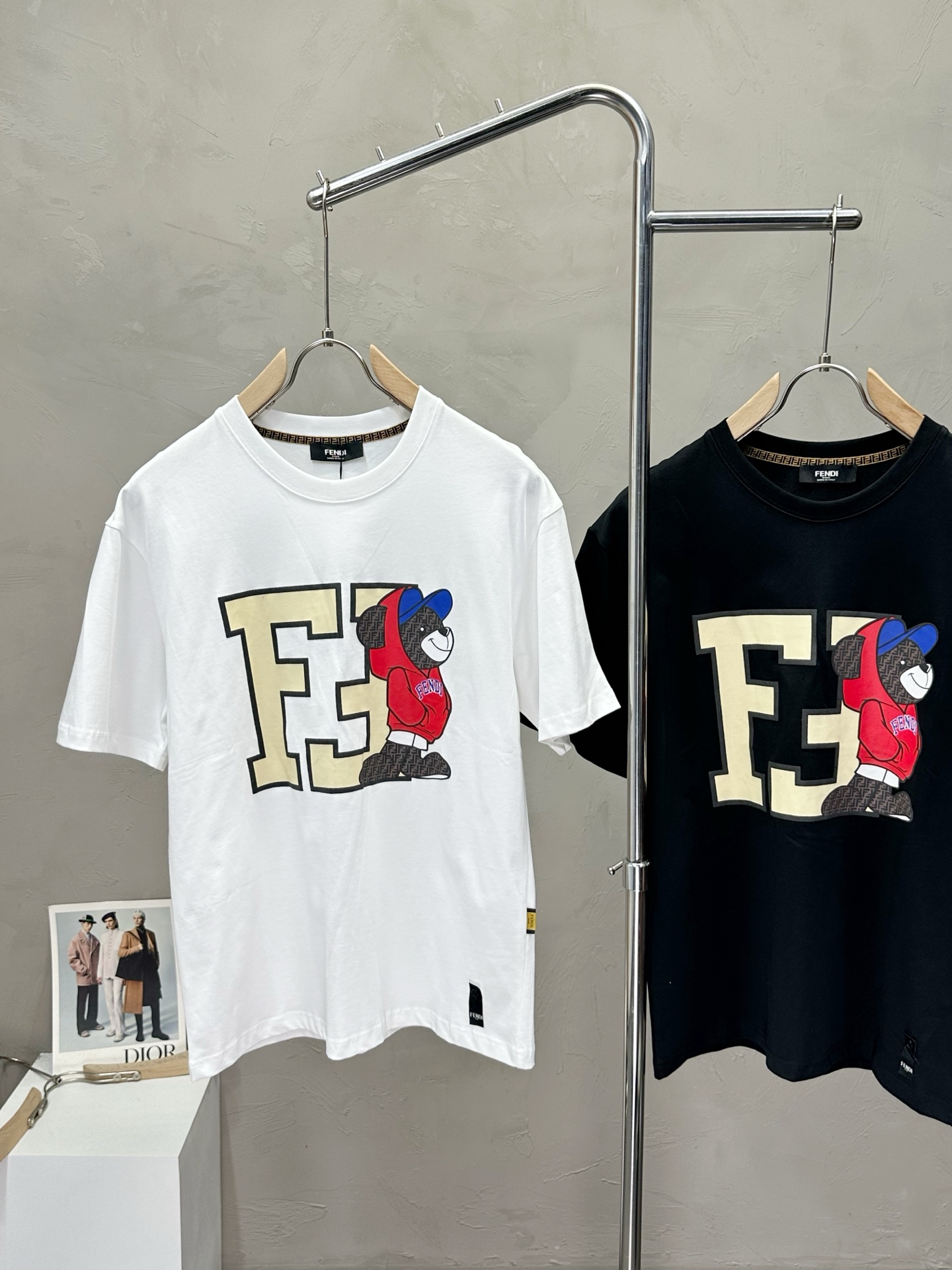 。FENDI芬迪💥独家专供新款原单男士休闲短袖 高端定制 高版本 时尚百搭爆款⚠️⚠️✨✨进口面料 手感