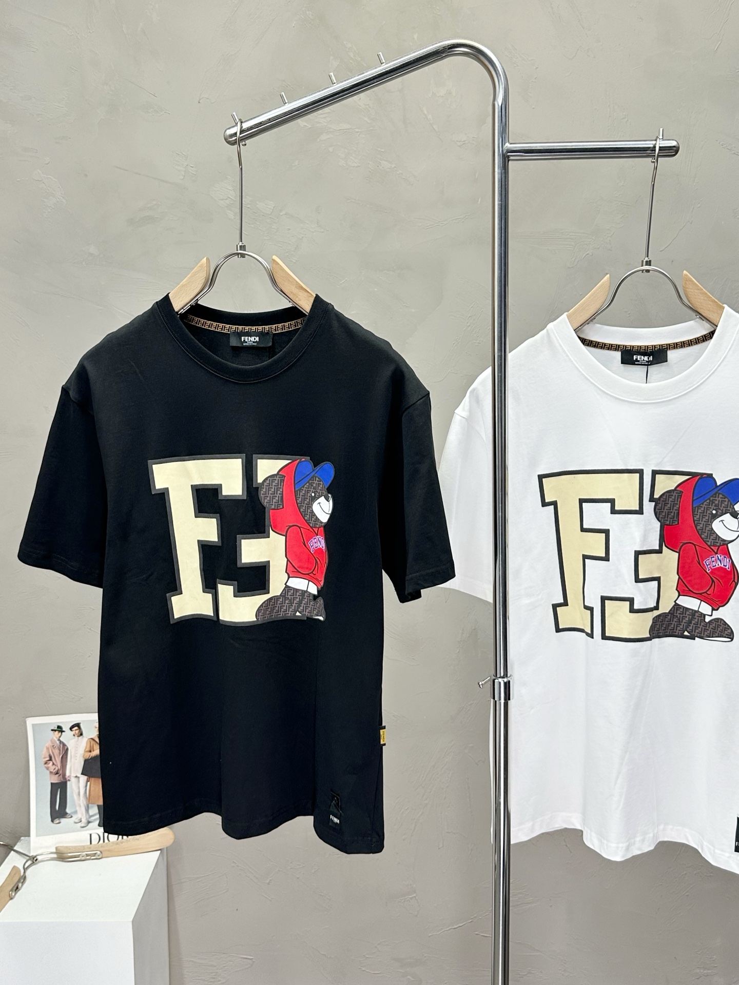。FENDI芬迪💥独家专供新款原单男士休闲短袖 高端定制 高版本 时尚百搭爆款⚠️⚠️✨✨进口面料 手感