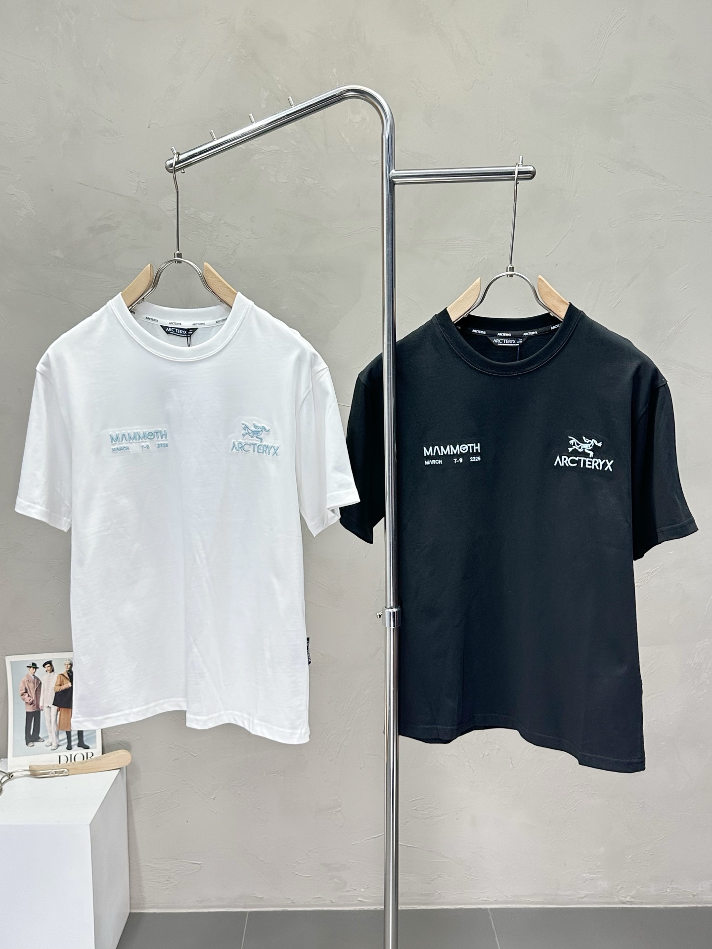 NO:426241,.Arc’teryx Archaeopteryx exclusively offers new original single men’s casual short sleeves, high-end customization, high-end version, fashionable and versatile imported fabric, super soft and delicate, skin-friendly and comfortable to wear, high-end boutique, OEM, fine-made top body, very good, men’s essential items, three standards, M-3XL, arc’teryx, T-shirt, alexander wang19860909.Arc’teryx始祖鸟独家专供新款原单男士休闲短袖 高端定制 高版本 时尚百搭爆款进口面料 手感超柔软细腻 穿着亲肤舒适 高端精品 代工厂精细做上身非常赞 男士必备单品 三标齐全 码数M-3XL,arc'teryx,T-shirt,alexander wang,Men's clothing