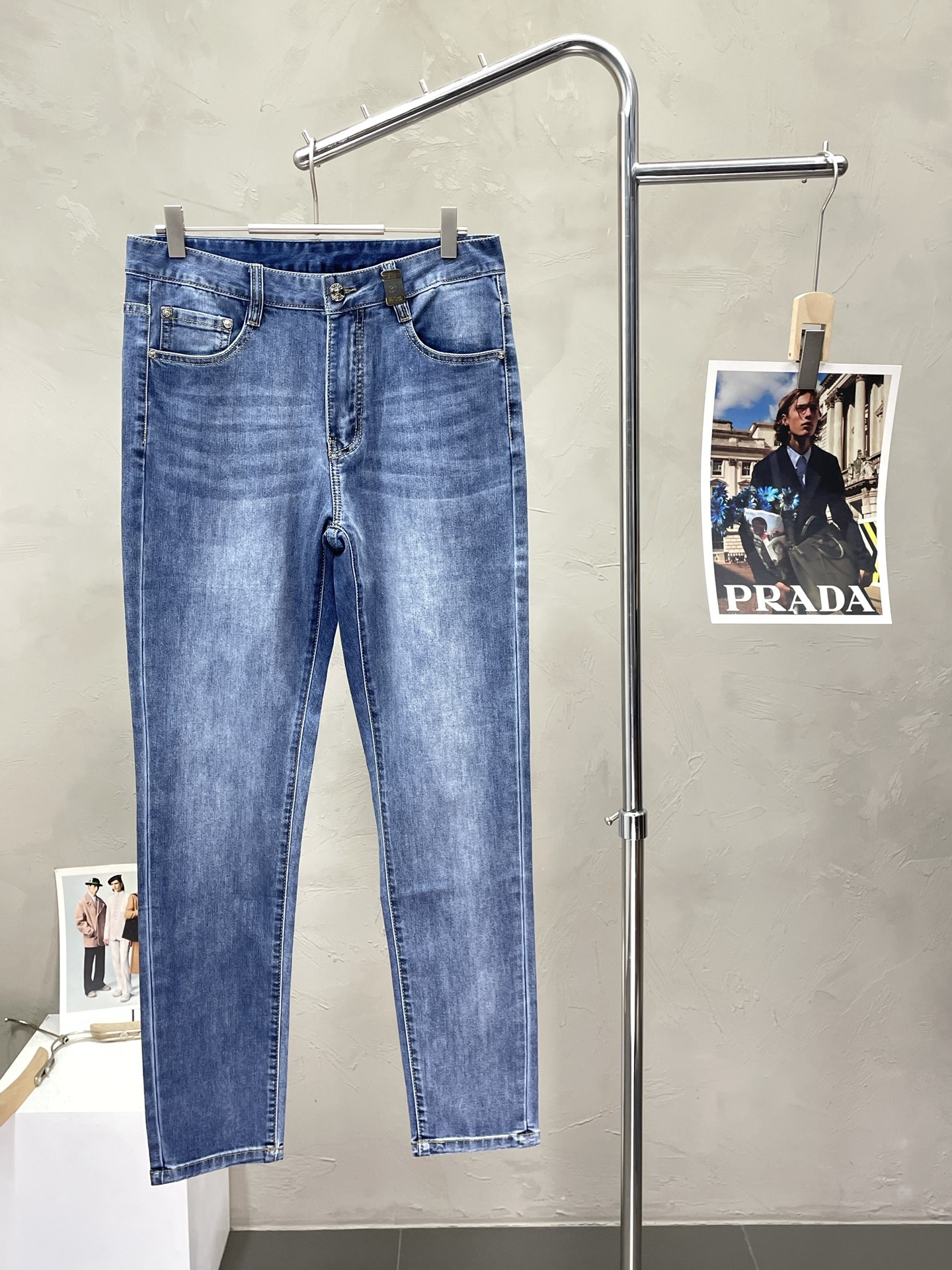 。ZEGNA杰尼亚💥独家专供新款休闲牛仔裤👖高端版本 专柜定制面料 透气舒适度高，细节无可挑剔，品牌元素