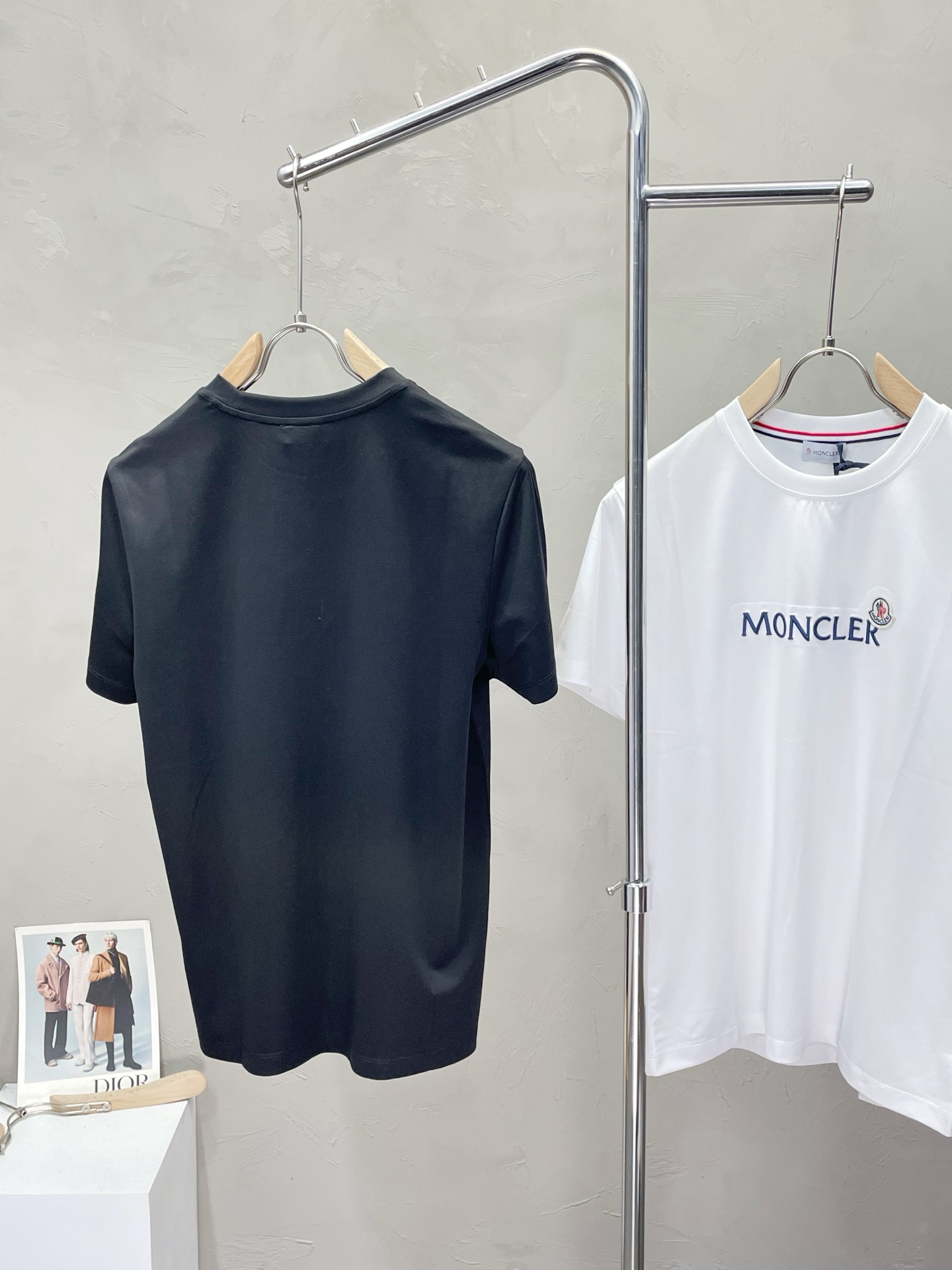 。Moncler蒙口💥独家专供新款男士休闲短袖 高端定制 高端版本 时尚百搭爆款⚠️⚠️✨✨进口面料 手