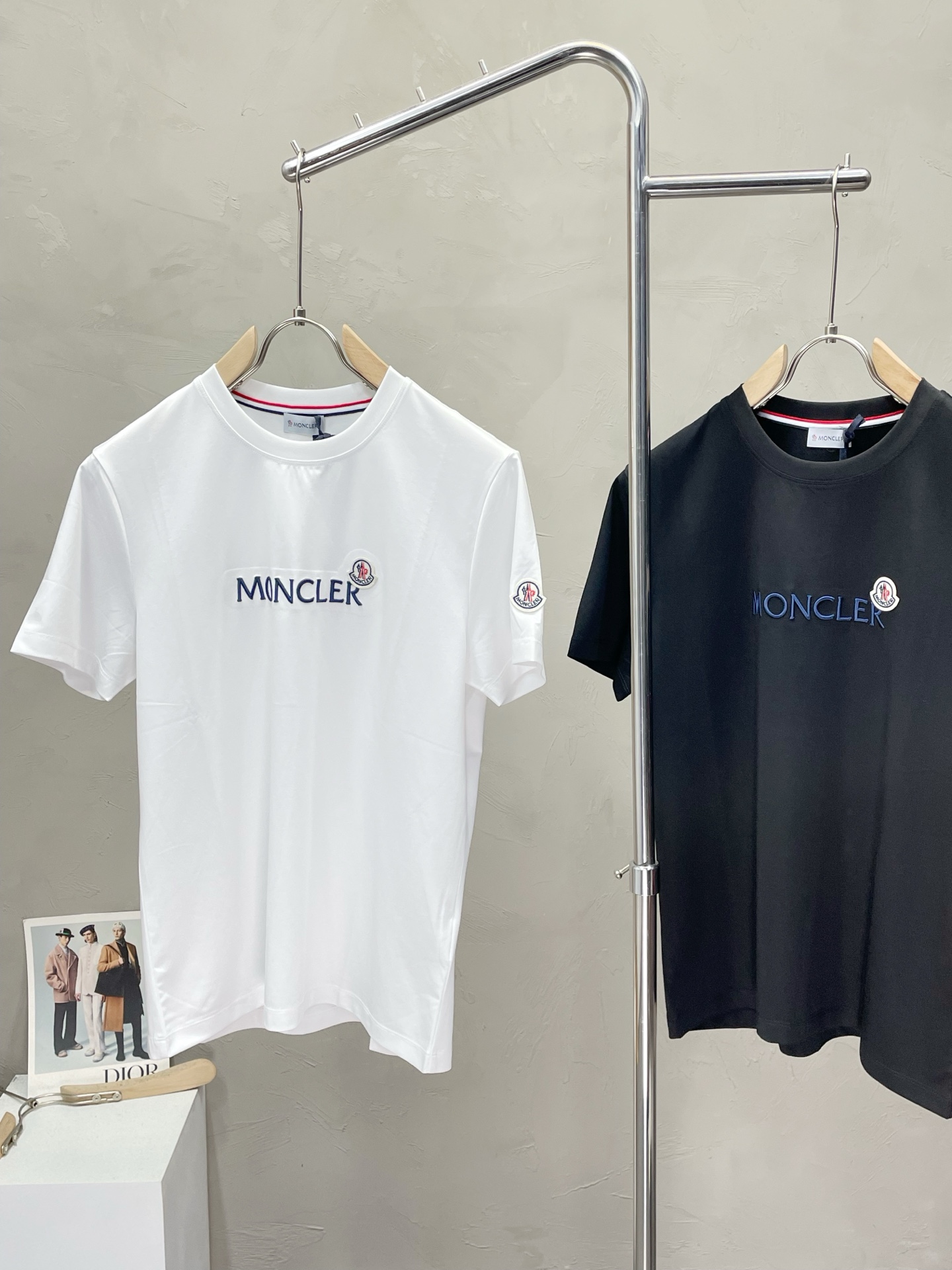 。Moncler蒙口💥独家专供新款男士休闲短袖 高端定制 高端版本 时尚百搭爆款⚠️⚠️✨✨进口面料 手