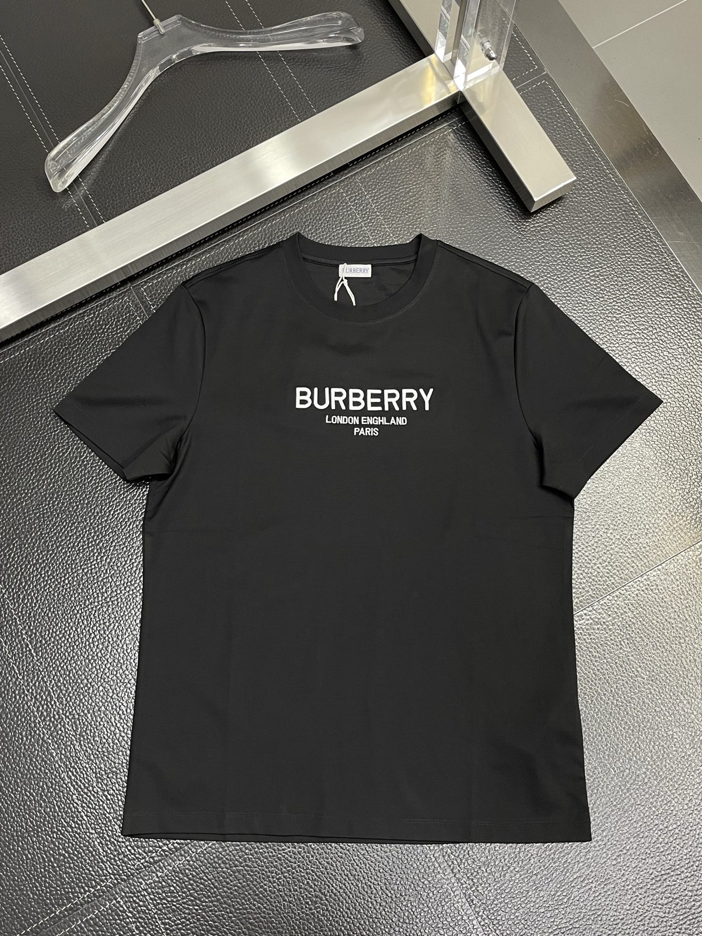 。Burberry巴宝莉💥独家专供新款男士休闲短袖 高端定制 高端版本 时尚百搭爆款⚠️⚠️✨✨进口面料