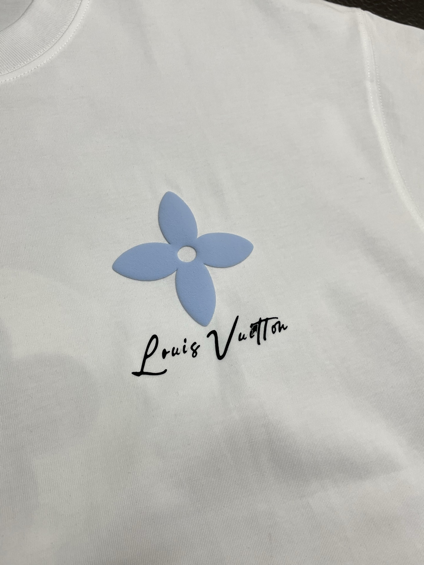 。Louis Vuitton路易威登💥独家专供新款男士休闲短袖 高端定制 高端版本 时尚百搭爆款⚠️⚠️
