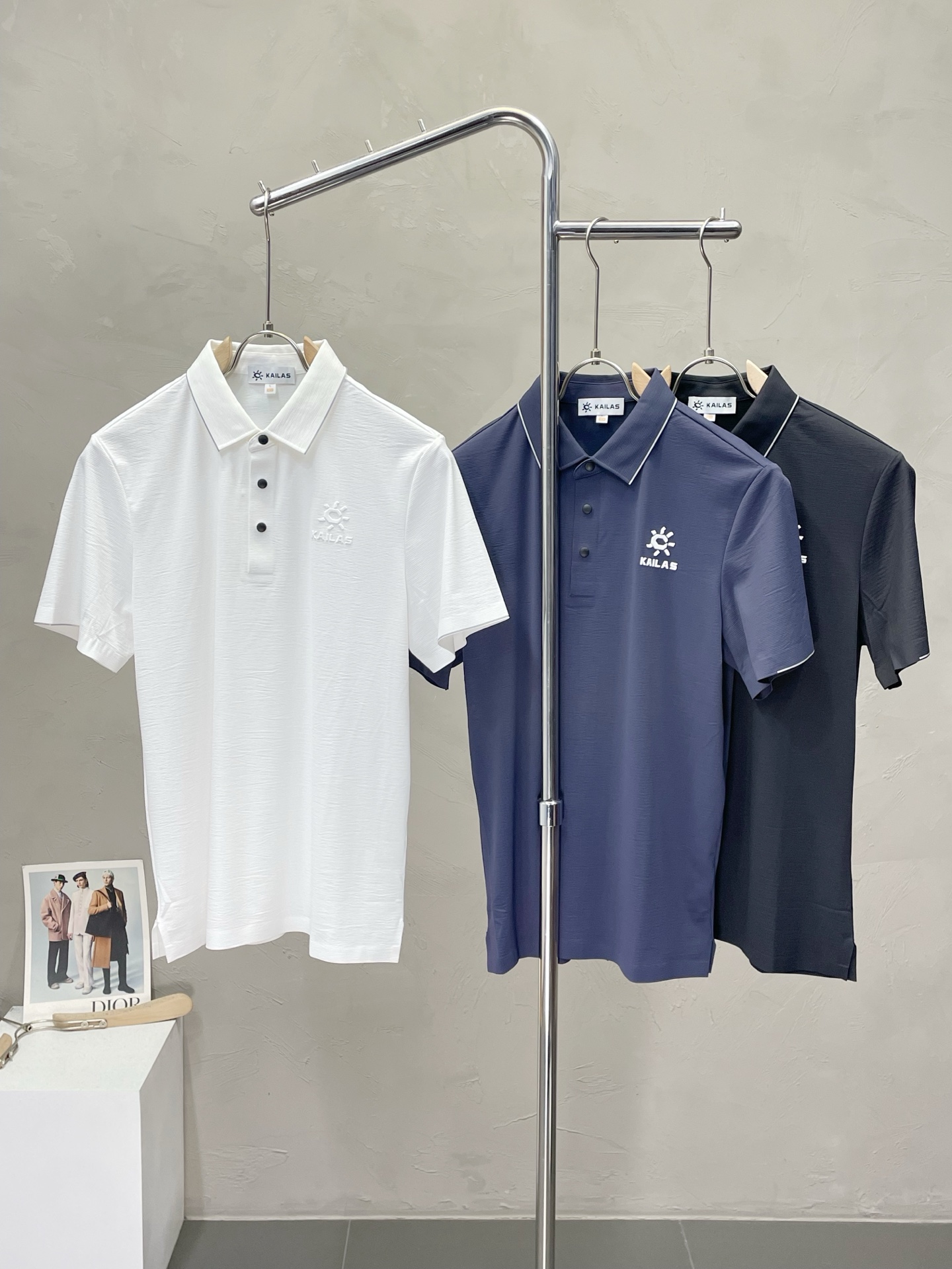 NO:428644,.KAILAS Kaileshi exclusively provides new original single men's casual short sleeves, high-end customization, high-end version, fashionable and versatile imported fabric, super soft and delicate, skin-friendly and comfortable to wear, high-end boutique, OEM, fine-made top body, very good, men's essential items, three standards, code number M-3XL,, T-shirt, alexander wang19860909.KAILAS凯乐石独家专供新款原单男士休闲短袖 高端定制 高端版本 时尚百搭爆款进口面料 手感超柔软细腻 穿着亲肤舒适 高端精品 代工厂精细做上身非常赞 男士必备单品 三标齐全 码数M-3XL,,T-shirt,alexander wang,Men's clothing