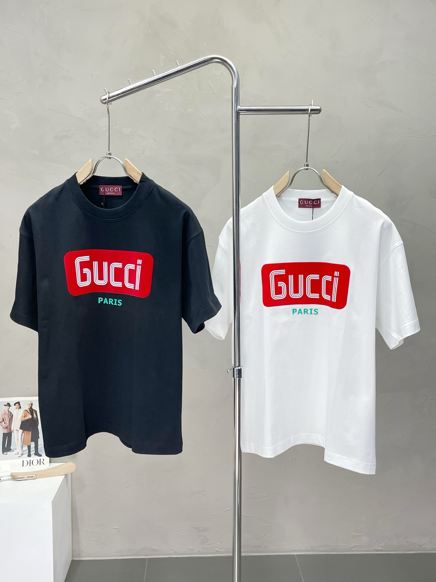 NO:451859,.Gucci exclusively offers new original single men's casual spring and summer short sleeves, high-end customization, high-end version, fashionable and versatile imported fabric, super soft and delicate, skin-friendly and comfortable to wear, high-end boutique, OEM factory fine-made top body, very good, men's essential items, three standards, 46-54,,gucci,gucci, T-shirt, alexander wang19860909.Gucci古驰独家专供新款原单男士休闲春夏短袖 高端定制 高端版本 时尚百搭爆款进口面料 手感超柔软细腻 穿着亲肤舒适 高端精品 代工厂精细做上身非常赞 男士必备单品 三标齐全 码数46-54,,gucci,gucci,T-shirt,alexander wang,Men's clothing