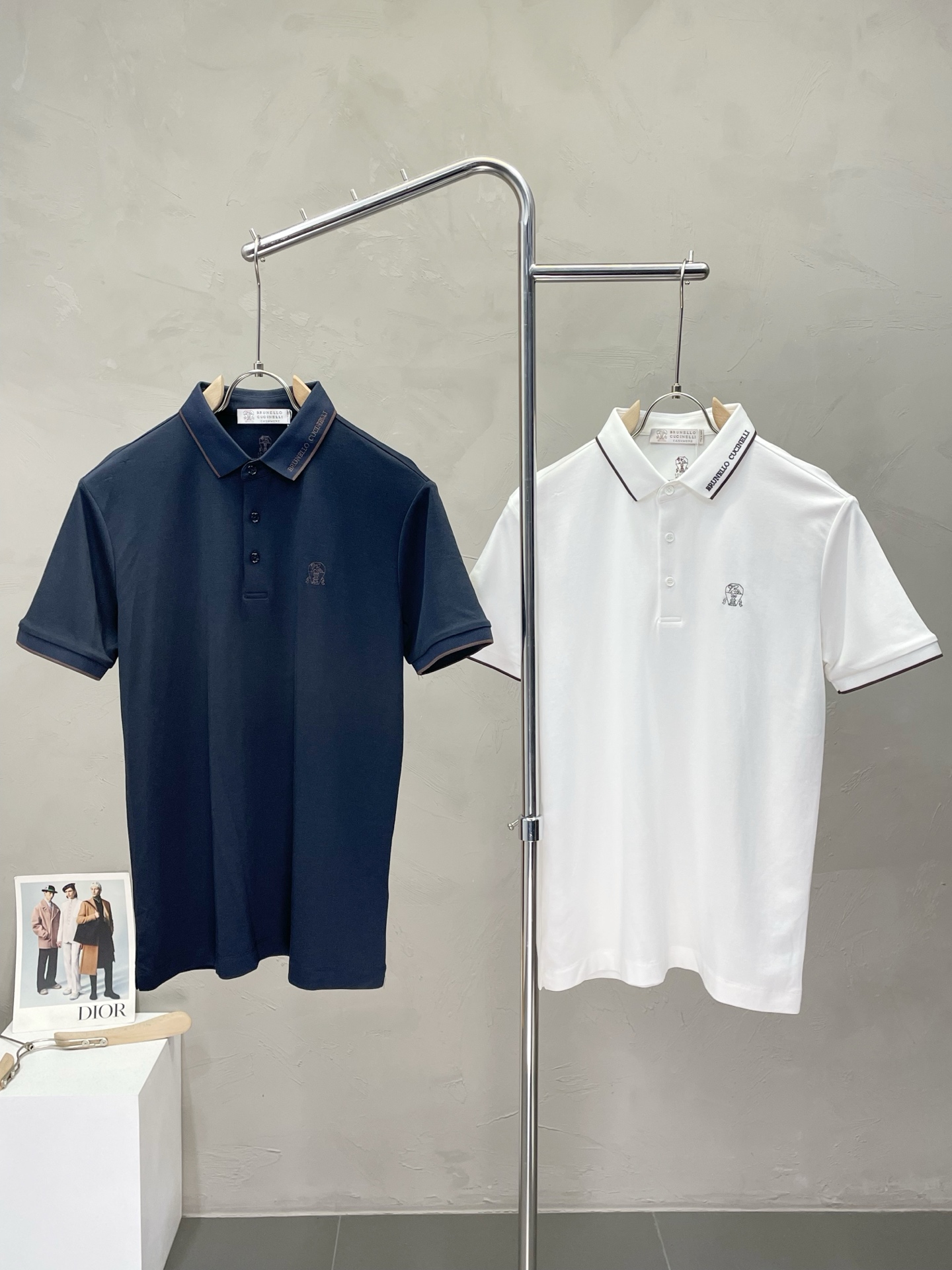 NO:473587,.BC-Brunello Cucinali exclusively offers new original single men's casual short sleeves, high-end customization, high-end version, fashionable and versatile imported fabric, super soft and delicate, skin-friendly and comfortable to wear, high-end boutique, OEM, fine-made top body, very good, men's essential items, three standards, code M-4XL,,brunello cucinelli, T-shirt, alexander wang19860909.BC-Brunello Cucinali布鲁内洛·库奇内利独家专供新款原单男士休闲短袖 高端定制 高端版本 时尚百搭爆款进口面料 手感超柔软细腻 穿着亲肤舒适 高端精品 代工厂精细做上身非常赞 男士必备单品 三标齐全 码数M-4XL,,brunello cucinelli,T-shirt,alexander wang,Men's clothing