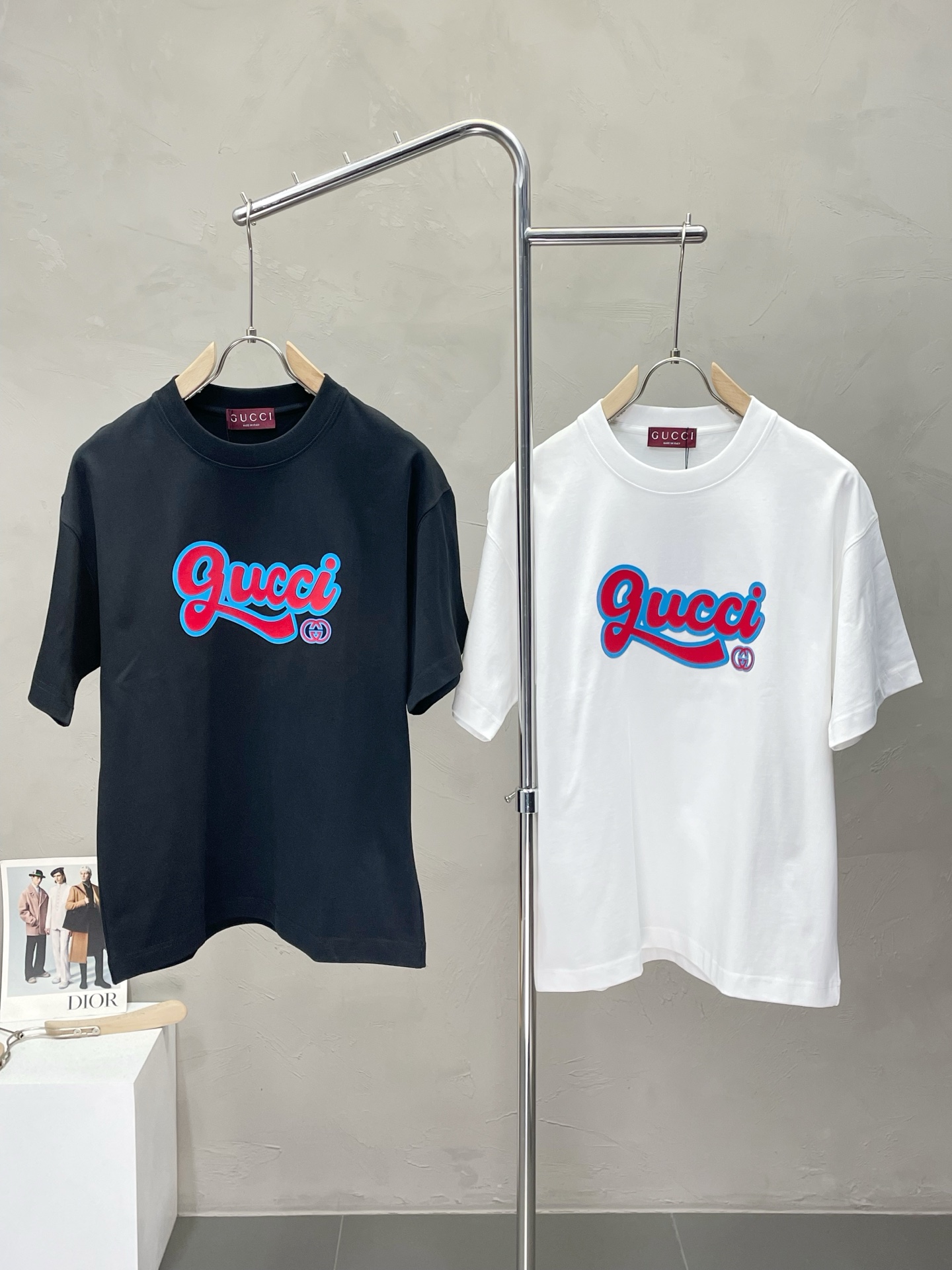 NO:473619,.Gucci exclusively offers new original single men's casual spring and summer short sleeves, high-end customization, high-end version, fashionable and versatile imported fabric, super soft and delicate, skin-friendly and comfortable to wear, high-end boutique, OEM, fine-made top body, very good, men's essential items, three standards, S-2XL,,gucci,gucci, T-shirt, alexander wang19860909.Gucci古驰独家专供新款原单男士休闲春夏短袖 高端定制 高端版本 时尚百搭爆款进口面料 手感超柔软细腻 穿着亲肤舒适 高端精品 代工厂精细做上身非常赞 男士必备单品 三标齐全 码数S-2XL,,gucci,gucci,T-shirt,alexander wang,Men's clothing