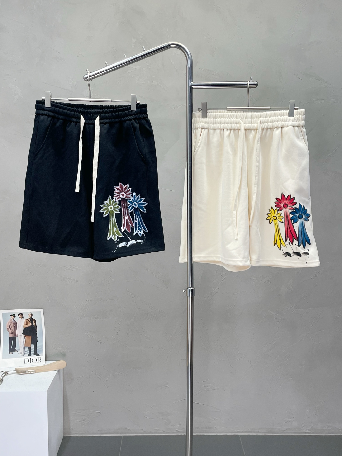 NO:473625,.Chrome hearts exclusively for new casual shorts high-end version!  Customized fabrics for counters are breathable and comfortable, with impeccable details, and the brand element design concept reflects high quality. The feel is delicate and soft!  It is casually cut, with a great upper body style!  Number of codes: S-2XL, chrome hearts, chrome hearts, shorts, alexander wang19860909.Chrome hearts克罗心独家专供新款 休闲短裤 高端版本！专柜定制面料 透气舒适度高,细节无可挑剔,品牌元素设计理念,体现高品质.手感细腻柔软！呈现休闲裁剪,上身版型超赞！码数: S-2XL,,chrome hearts,chrome hearts,shorts,alexander wang,Men's clothing