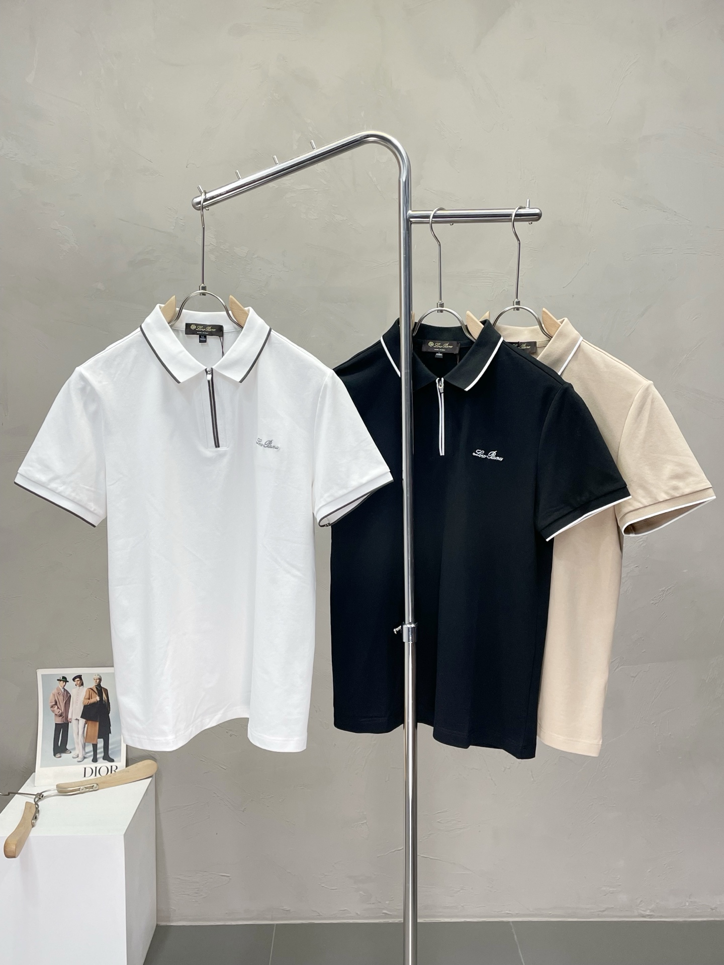 NO:457167,.LP-Loro Piana exclusively offers new spring and summer original single men's casual short sleeves, high-end customization, high-end version, fashionable and versatile imported fabric, super soft and delicate, skin-friendly and comfortable to wear, high-end boutique, OEM factory fine-made top body, very good men's essential items, three standards, code M-4XL,,loro piga,loro piga,T-shirt,alexander wang19860909.LP-Loro Piana诺悠翩雅独家专供新款春夏原单男士休闲短袖 高端定制 高端版本 时尚百搭爆款进口面料 手感超柔软细腻 穿着亲肤舒适 高端精品 代工厂精细做上身非常赞 男士必备单品 三标齐全 码数M-4XL,,loro piana,loro piana,T-shirt,alexander wang,Men's clothing