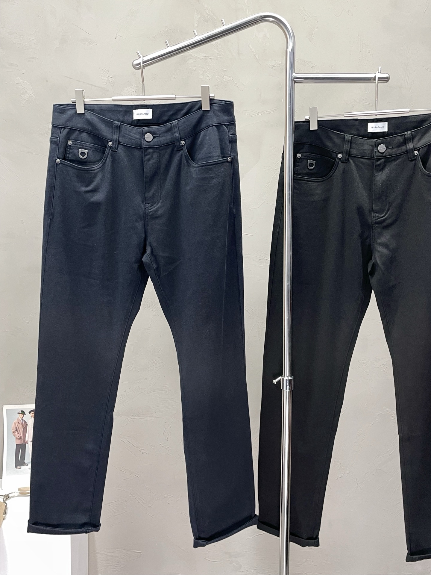 Exclusive Ferragamo Philaguemu Custom Leisure Pants: Comfortable, Impeccable, High Quality Design - 图片 4