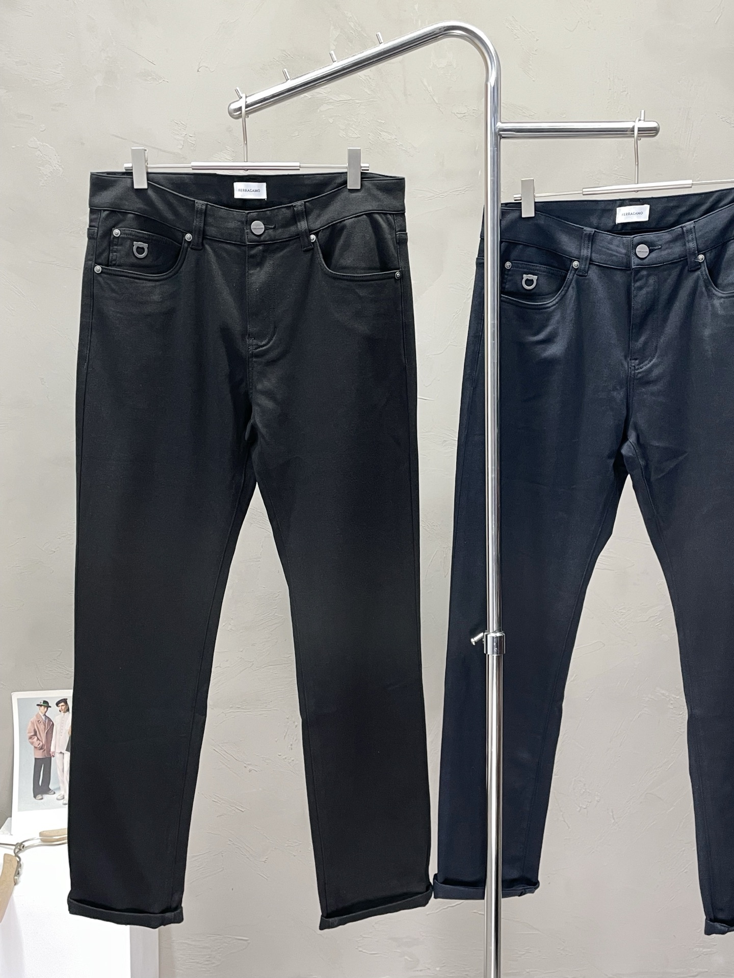 Exclusive Ferragamo Philaguemu Custom Leisure Pants: Comfortable, Impeccable, High Quality Design - 图片 3