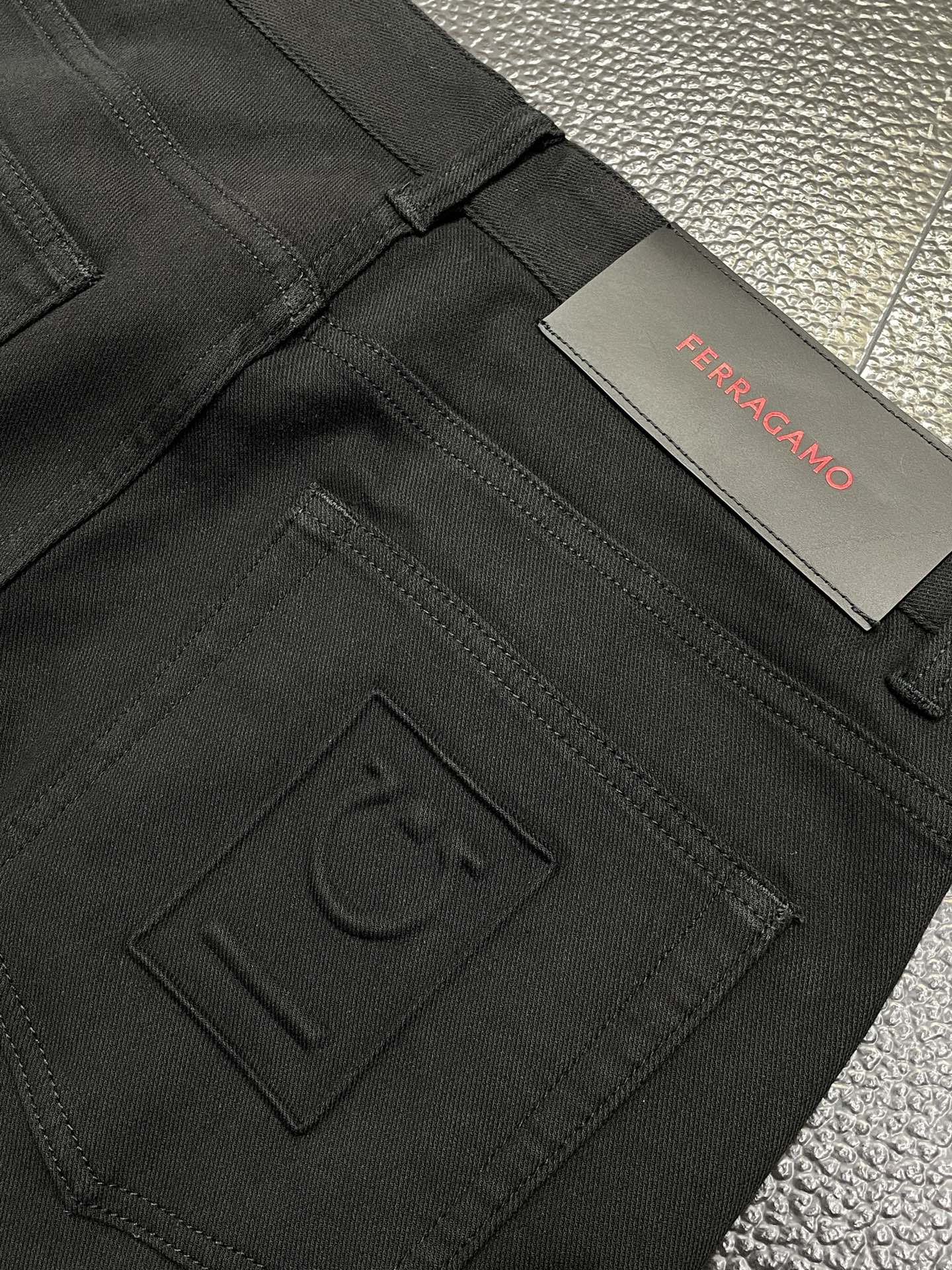 Exclusive Ferragamo Philaguemu Custom Leisure Pants: Comfortable, Impeccable, High Quality Design - 图片 8