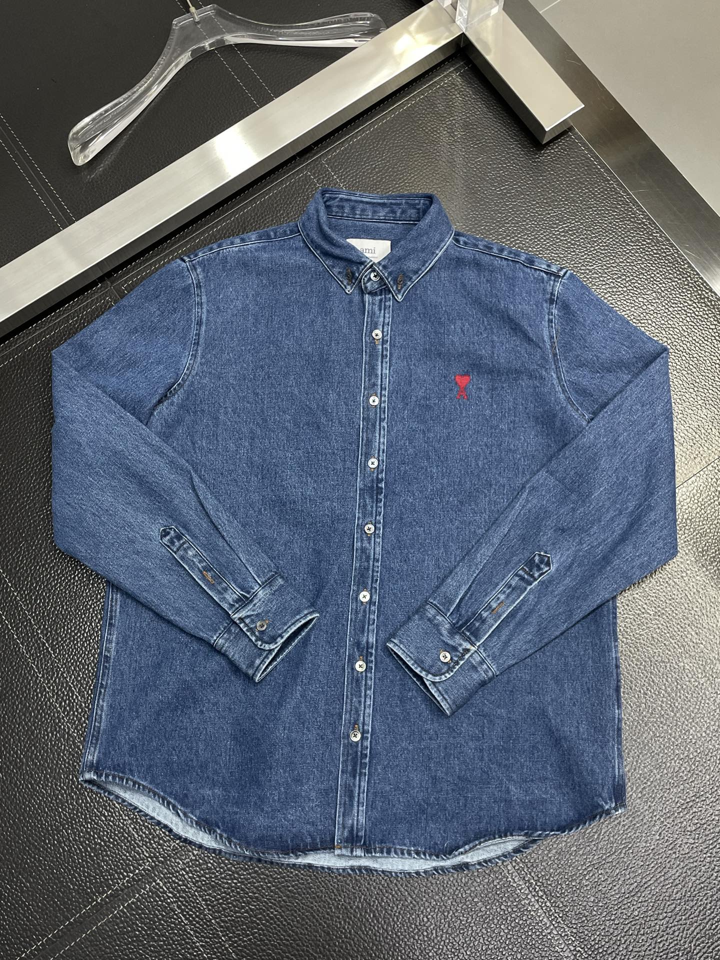 Exclusive AMI AMY Cowboy Coats: Classic Design, Quality Fabrics, Luxurious Look - 图片 5