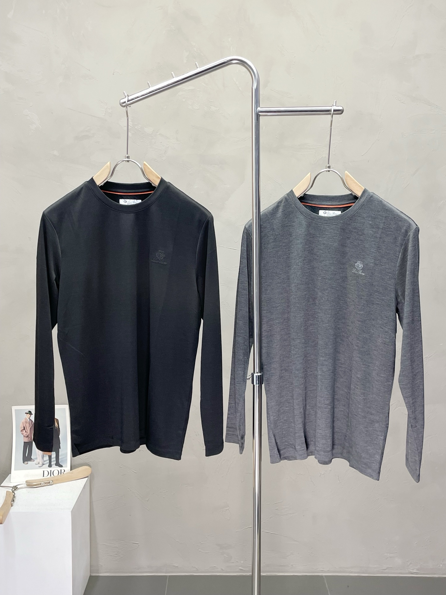 NO:468556,.LP-Loro Piana exclusively offers new original single men's casual long sleeves, high-end customization, high-end version, fashionable and versatile imported fabric, super soft and delicate, skin-friendly and comfortable to wear, high-end boutique, OEM, fine-made top body, very good, men's essential items, three standards, complete code M-3XL,,loro piga,loro piga,alexander wang19860909.LP-Loro Piana诺悠翩雅独家专供新款原单男士休闲长袖 高端定制 高端版本 时尚百搭爆款进口面料 手感超柔软细腻 穿着亲肤舒适 高端精品 代工厂精细做上身非常赞 男士必备单品 三标齐全 码数M-3XL,,loro piana,loro piana,alexander wang,Men's clothing