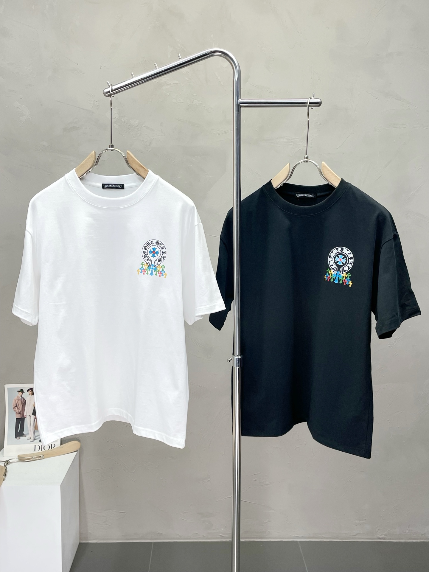 NO:468523,.Chrome hearts exclusively offers new original single men's casual short sleeves, high-end customization, high-end version, fashionable and versatile imported fabric, super soft and delicate, skin-friendly and comfortable to wear, high-end boutique, OEM factory fine-made top body, very good men's essential items, three standards, S-2XL, chrome hearts, chrome hearts, T-shirt, alexander wang19860909.Chrome hearts克罗心独家专供新款原单男士休闲短袖 高端定制 高端版本 时尚百搭爆款进口面料 手感超柔软细腻 穿着亲肤舒适 高端精品 代工厂精细做上身非常赞 男士必备单品 三标齐全 码数S-2XL,,chrome hearts,chrome hearts,T-shirt,alexander wang,Men's clothing