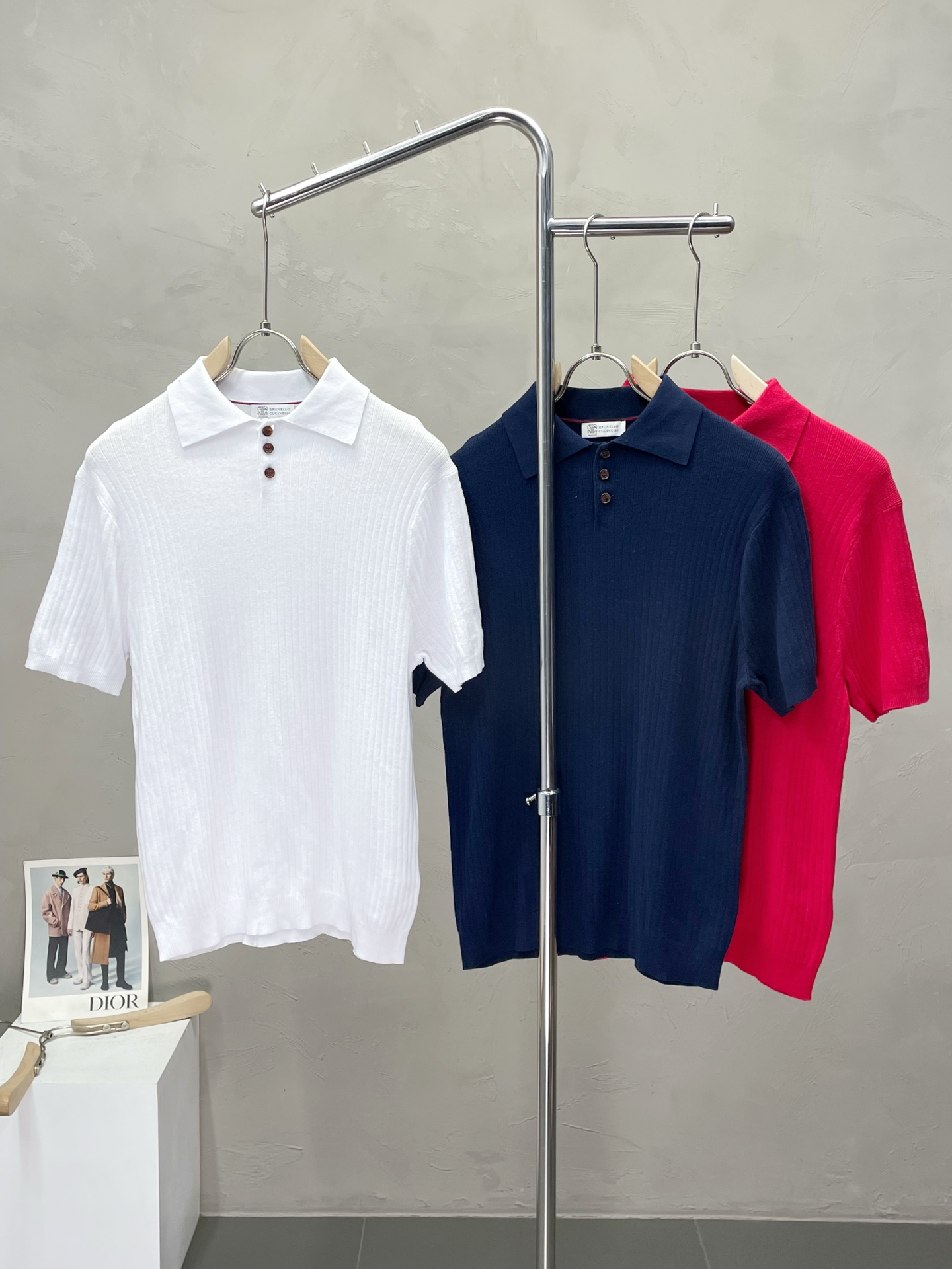 NO:468547,.BC-Brunello Cucinali exclusively offers new original single men's casual short sleeves, high-end customization, high-end version, fashionable and versatile imported fabric, super soft and delicate, skin-friendly and comfortable to wear, high-end boutique, OEM, fine-made top body, very good, men's essential items, three standards, code M-4XL,,brunello cucinelli, T-shirt, alexander wang19860909.BC-Brunello Cucinali布鲁内洛·库奇内利独家专供新款原单男士休闲短袖 高端定制 高端版本 时尚百搭爆款进口面料 手感超柔软细腻 穿着亲肤舒适 高端精品 代工厂精细做上身非常赞 男士必备单品 三标齐全 码数M-4XL,,brunello cucinelli,T-shirt,alexander wang,Men's clothing