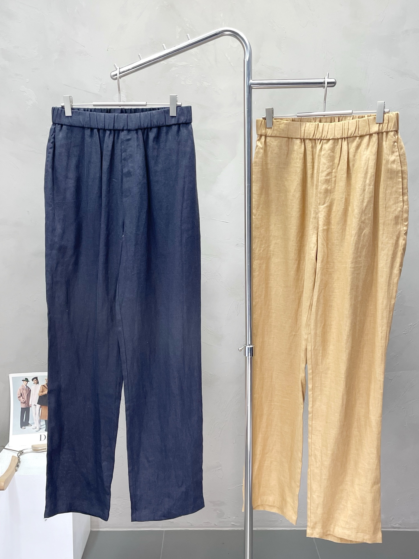 NO:471162,.LP-Loro Piana exclusively offers new spring and summer casual pants, high-end version!  Customized fabrics for counters are breathable and comfortable, with impeccable details, and the brand element design concept reflects high quality. The feel is delicate and soft!  It is casually cut, with a great upper body style!  Code number M-3XL, loro piana, loro piana, alexander wang19860909.LP-Loro Piana诺悠翩雅独家专供新款春夏休闲裤 高端版本！专柜定制面料 透气舒适度高,细节无可挑剔,品牌元素设计理念,体现高品质.手感细腻柔软！呈现休闲裁剪,上身版型超赞！码数M-3XL,,loro piana,loro piana,alexander wang,Men's clothing