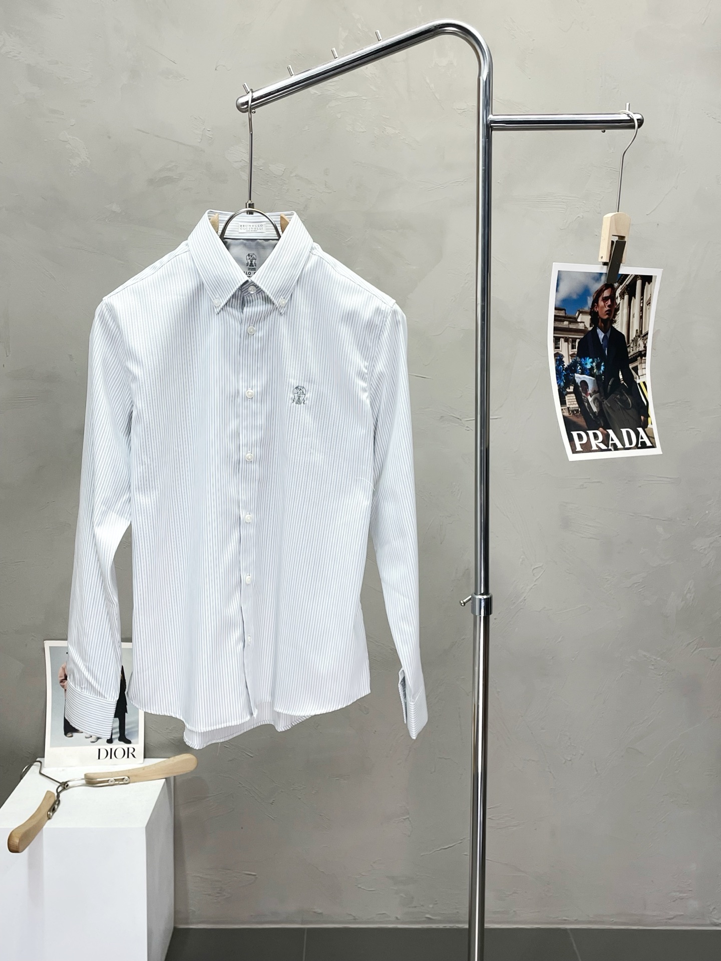 NO:473654,.BC-Brunello Cucinali exclusively supplies new original single men's casual shirts. High-end customization. High-end version. Fashionable and versatile imported fabrics. Super soft and delicate touch. Comfortable skin-friendly and comfortable high-end quality. OEM is very good at making the upper body in fine factory. Must have men's essential items. Three standards are complete. Number of codes M-3XL, brunello cucinelli,shirts,alexander wang.19860909.BC-Brunello Cucinali布鲁内洛·库奇内利独家专供新款原单男士休闲衬衫 高端定制 高端版本 时尚百搭爆款进口面料 手感超柔软细腻 穿着亲肤舒适 高端精品 代工厂精细做上身非常赞 男士必备单品 三标齐全 码数M-3XL,,brunello cucinelli,shirts,alexander wang,Men's clothing