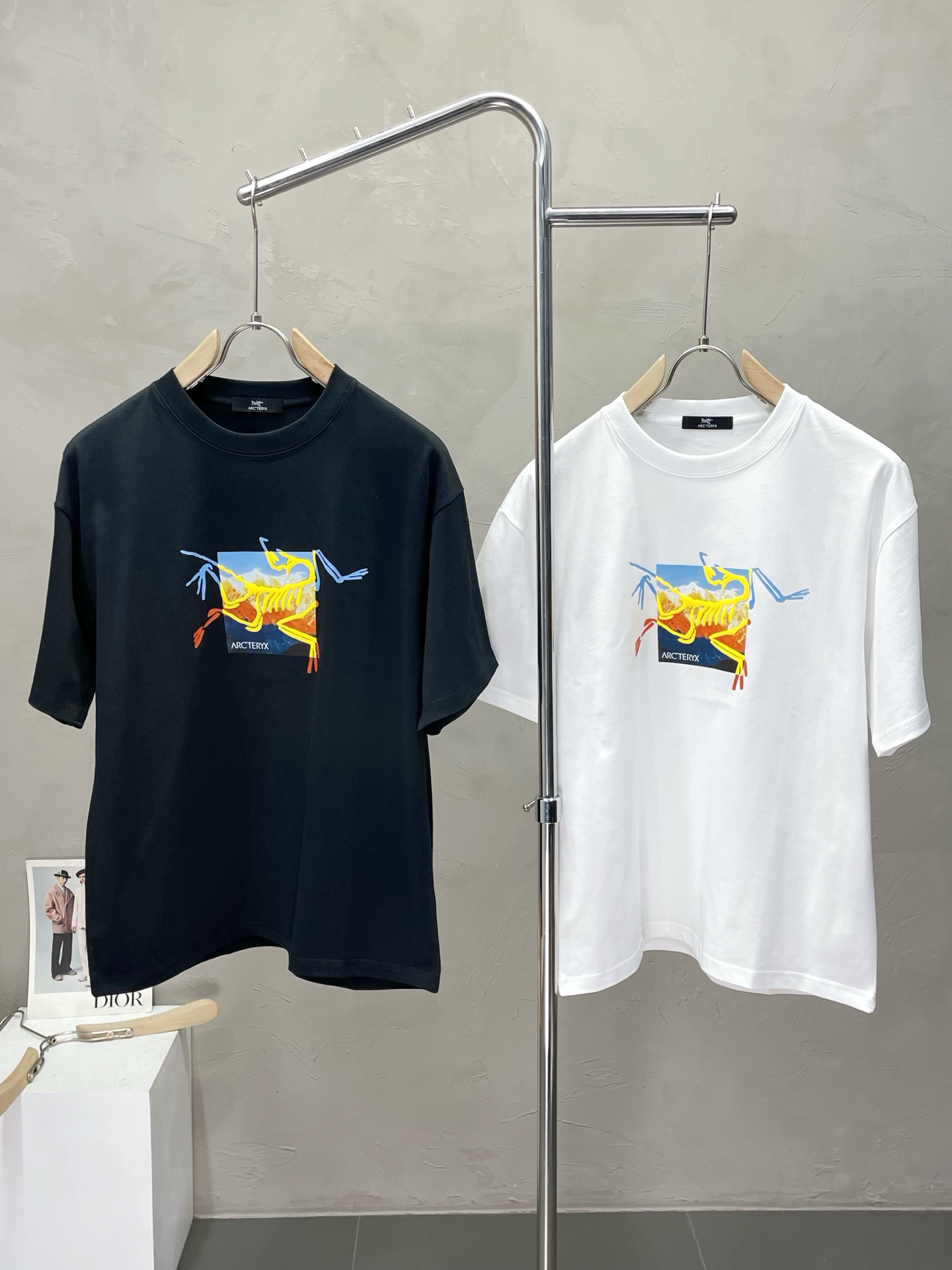 NO:525932,.Arc’teryx Archaeopteryx exclusively offers new original single men’s casual short sleeves, high-end customization, high-end version, fashionable and versatile imported fabric, super soft and delicate, skin-friendly and comfortable to wear, high-end boutique, OEM, fine-made top body, very good, men’s essential items, three standards, S-2XL, arc’teryx, T-shirt, alexander wang19860909.Arc’teryx始祖鸟独家专供新款原单男士休闲短袖 高端定制 高端版本 时尚百搭爆款进口面料 手感超柔软细腻 穿着亲肤舒适 高端精品 代工厂精细做上身非常赞 男士必备单品 三标齐全 码数S-2XL,arc'teryx,T-shirt,alexander wang,Men's clothing