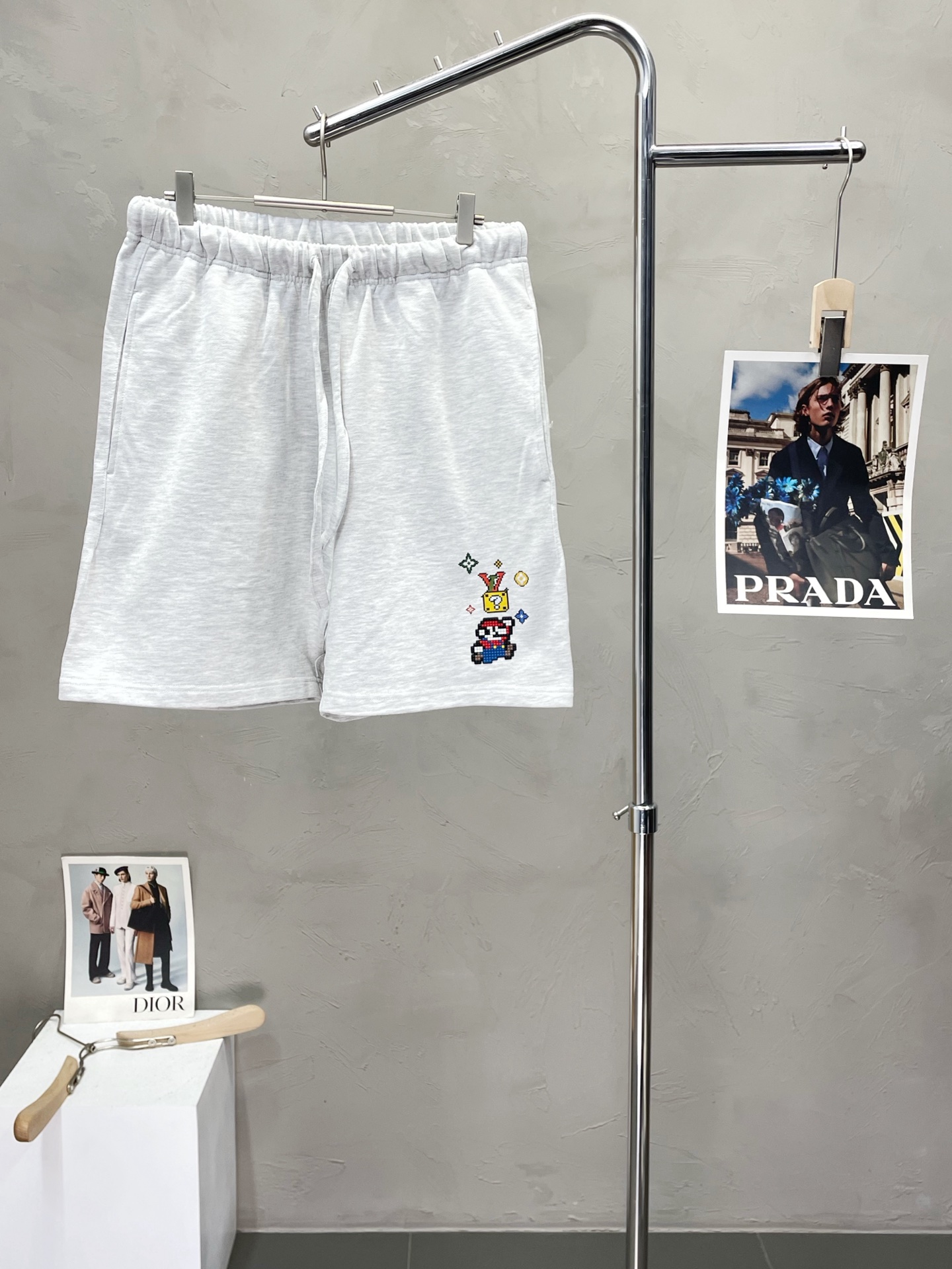 NO:525926,.Louis Vuitton exclusively for the new high-end version of shorts!  Customized fabrics for counters are breathable and comfortable, with impeccable details, and the brand element design concept reflects high quality. The feel is delicate and soft!  It is casually cut, with a great upper body style!  Number of codes: S-XL, louis vuitton,louis vuitton,shorts,alexander wang19860909.Louis Vuitton路易威登独家专供新款短裤高端版本！专柜定制面料 透气舒适度高,细节无可挑剔,品牌元素设计理念,体现高品质.手感细腻柔软！呈现休闲裁剪,上身版型超赞！码数: S-XL,,louis vuitton,louis vuitton,shorts,alexander wang,Men's clothing